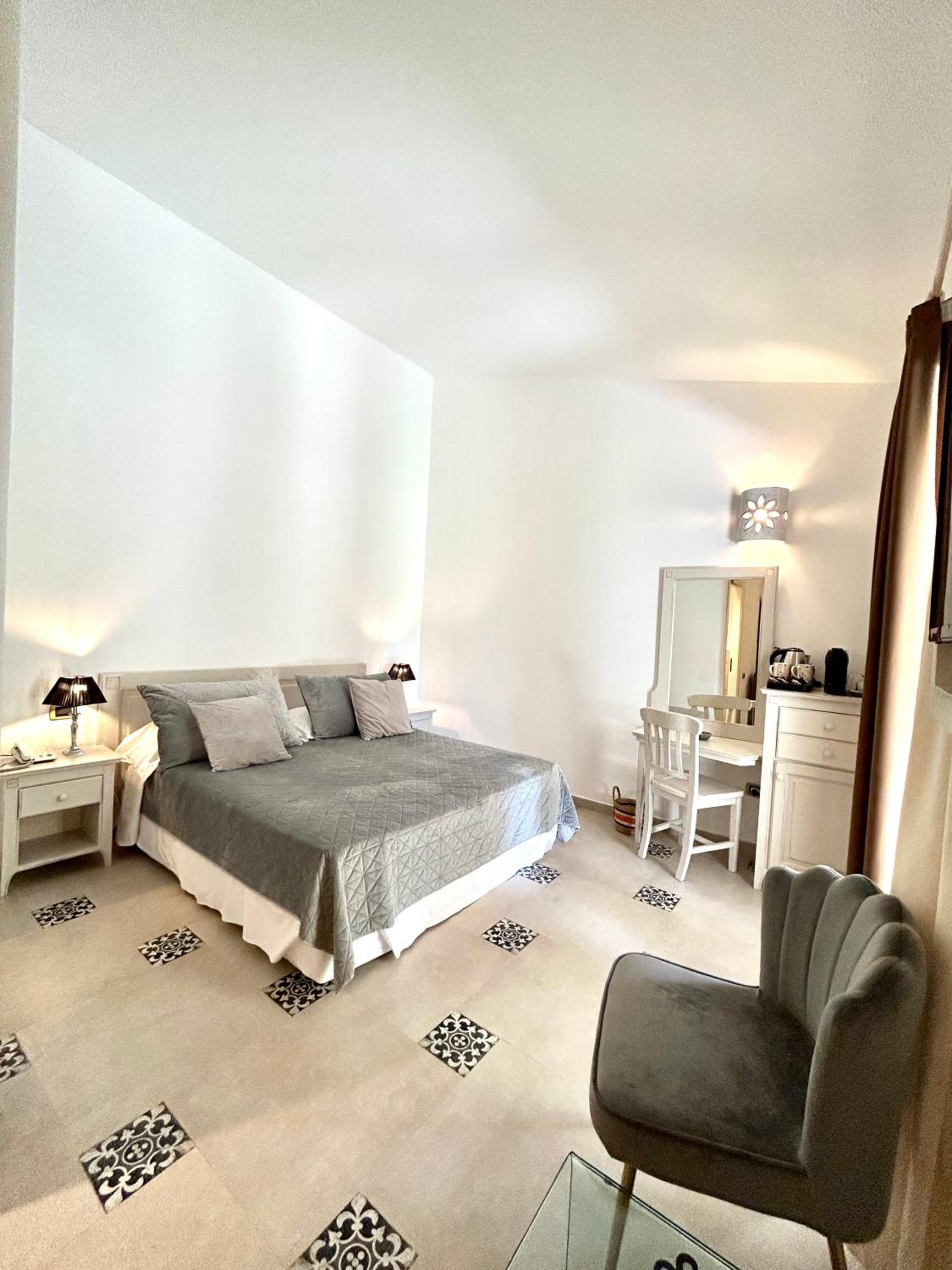 Deluxe Double or Twin Room with Garden View - Photo 14