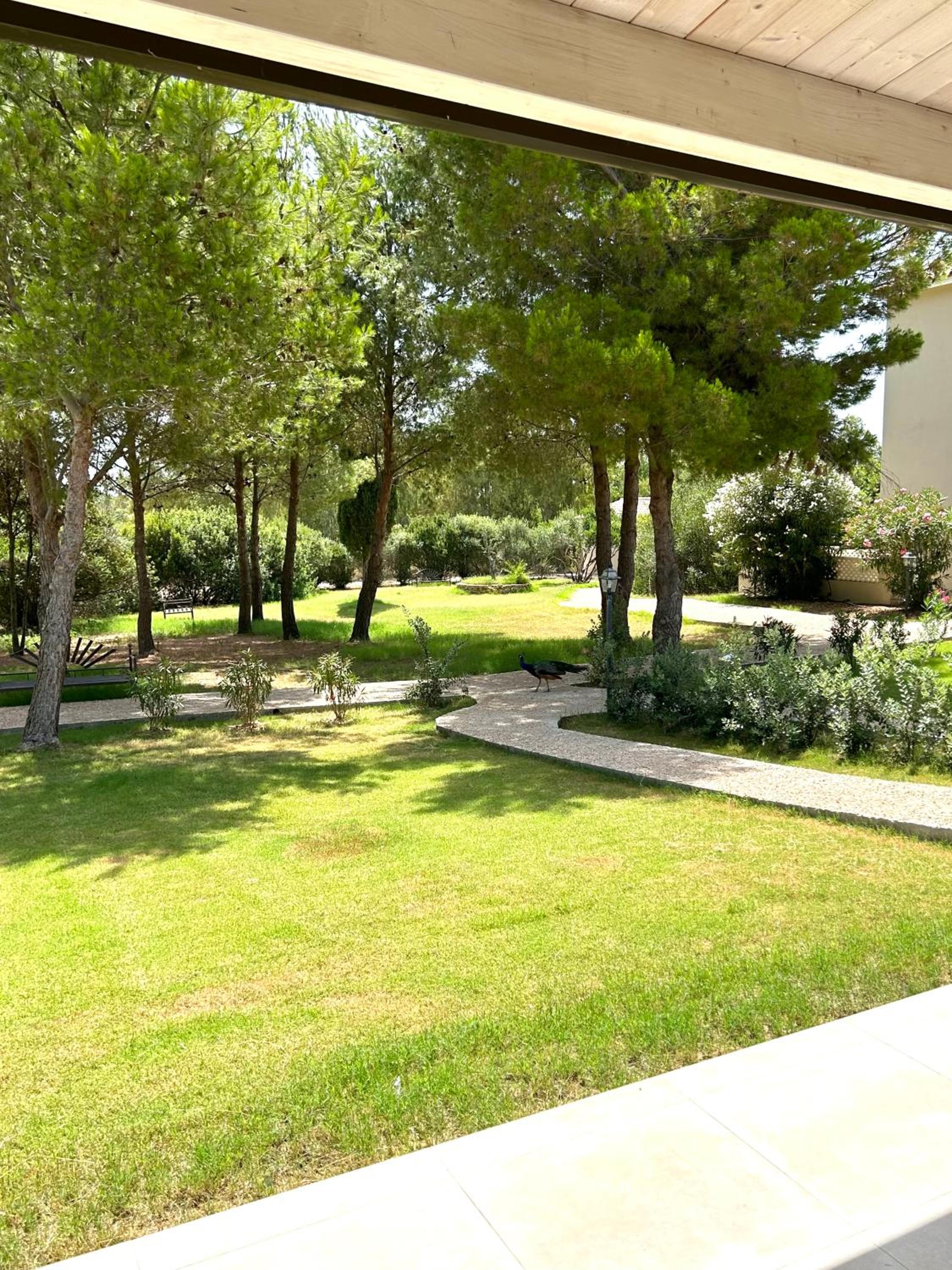 Deluxe Double or Twin Room with Garden View - Photo 10