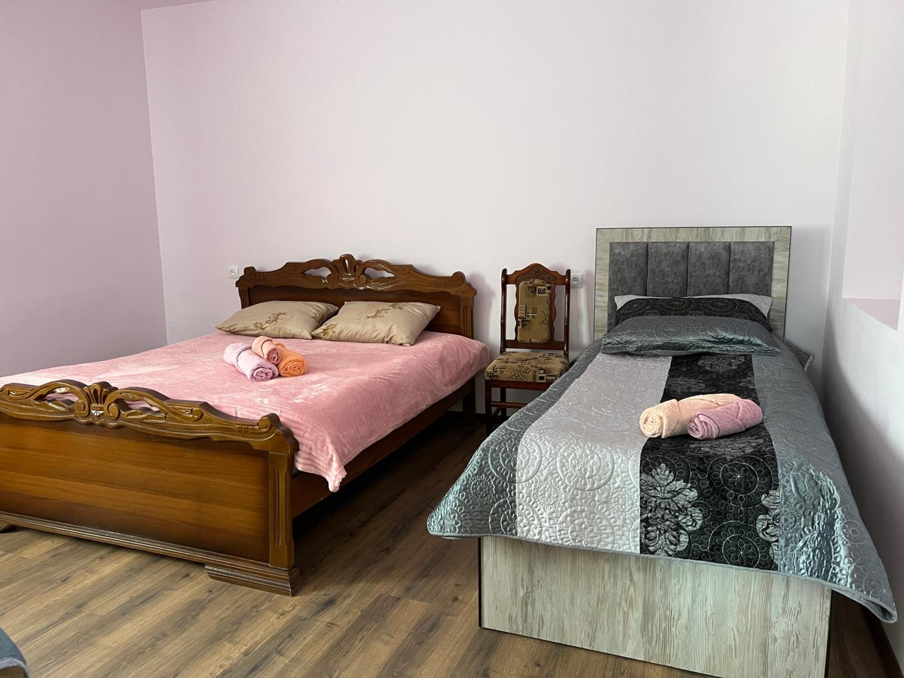 Double or Twin Room with Mountain View photo 2
