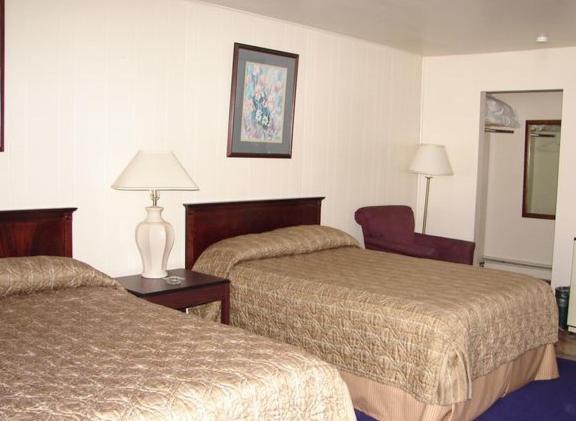 Double Room with Two Double Beds photo 1