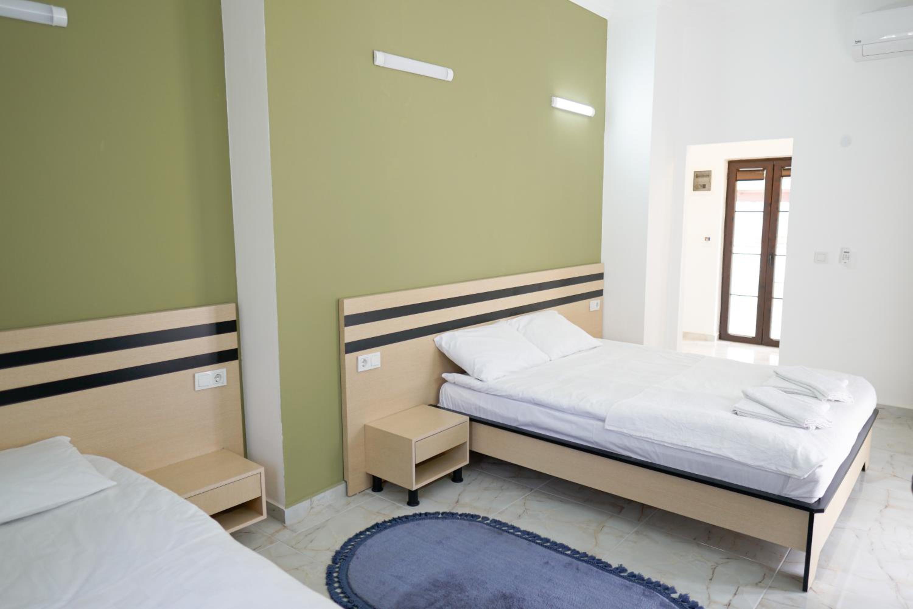 Superior Triple Room photo 3