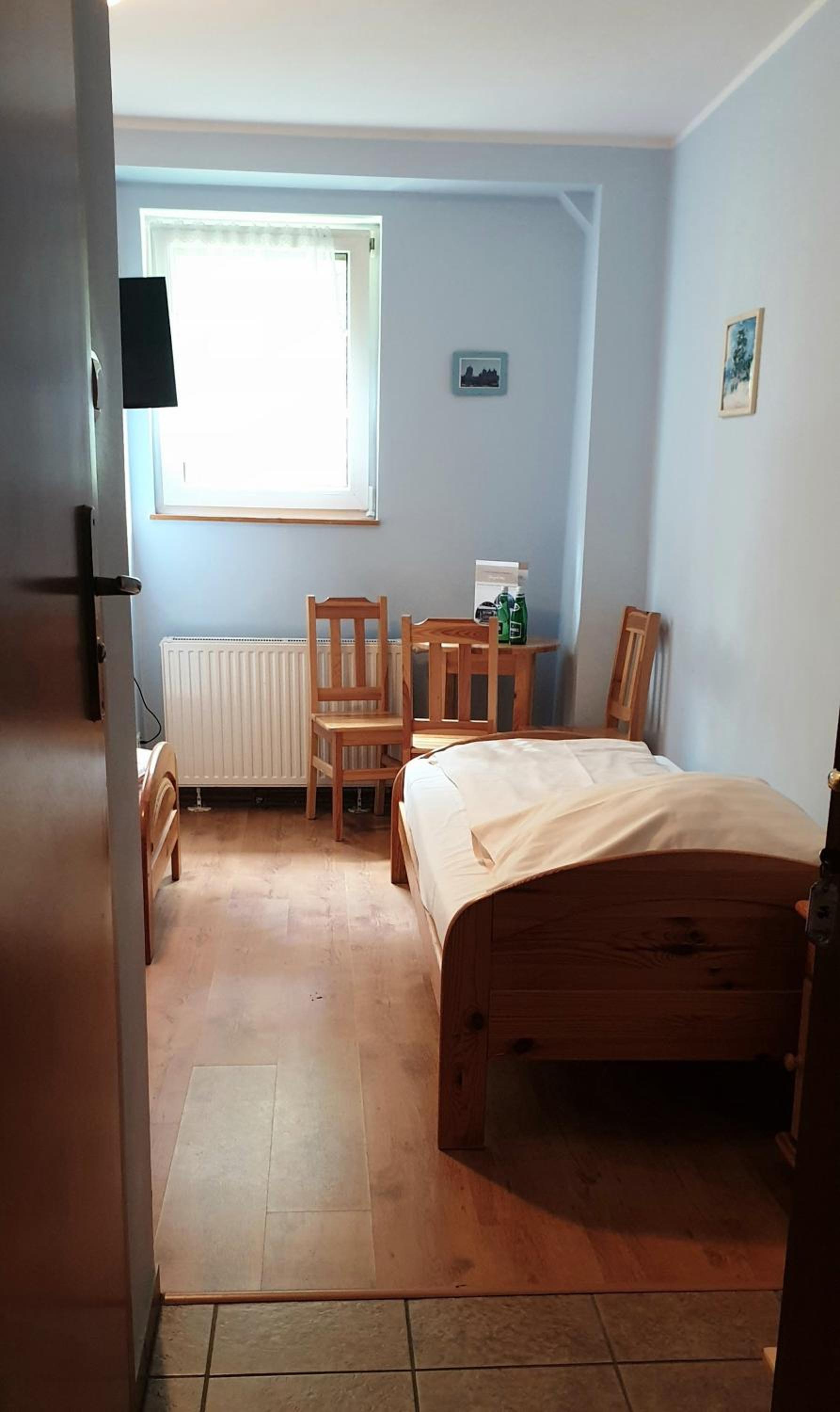 Triple Room with Bathroom - Photo 3