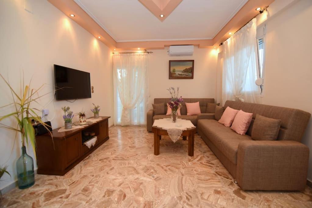 Two-Bedroom House photo 3