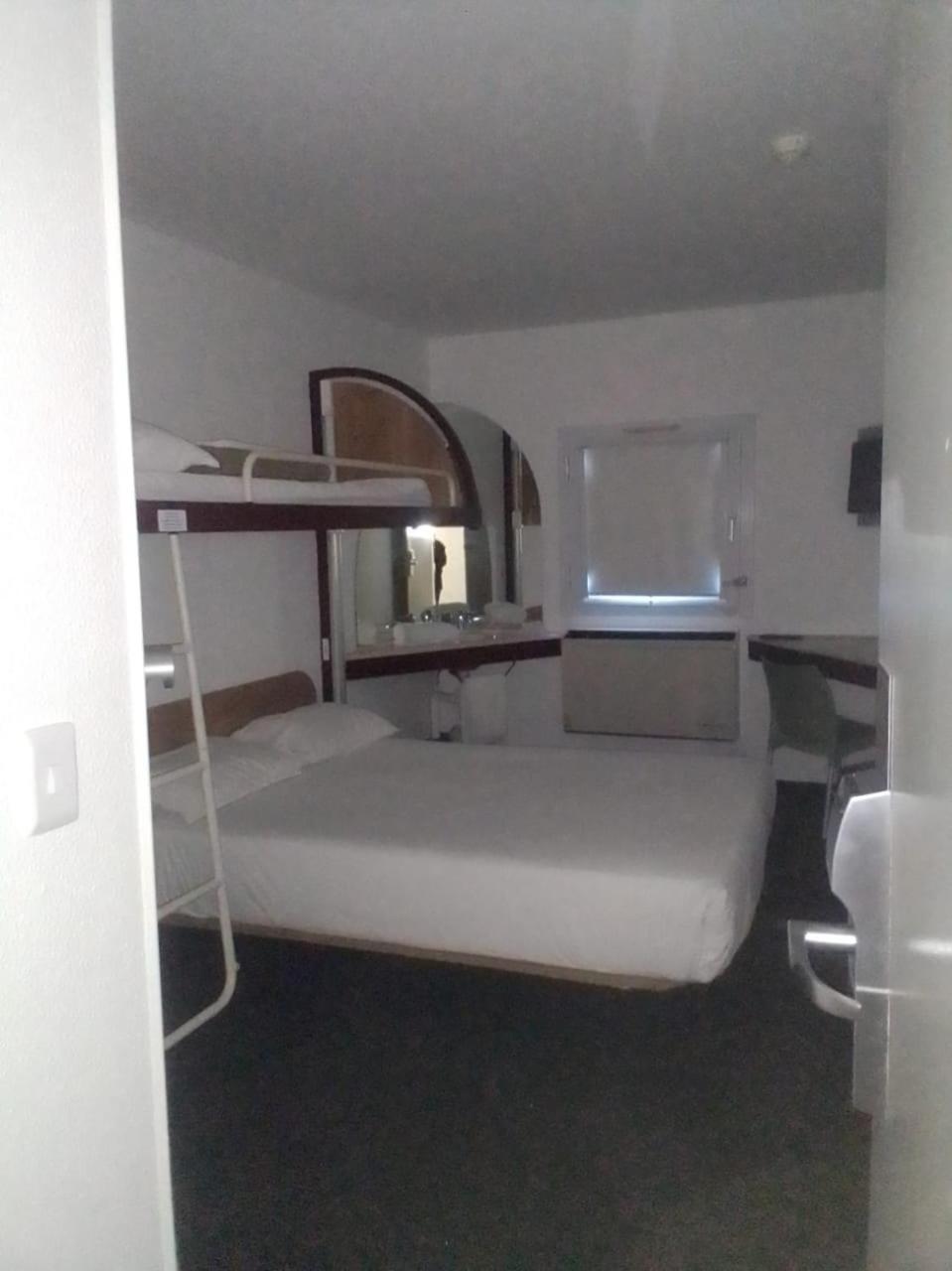 Standard Triple Room - Photo 5