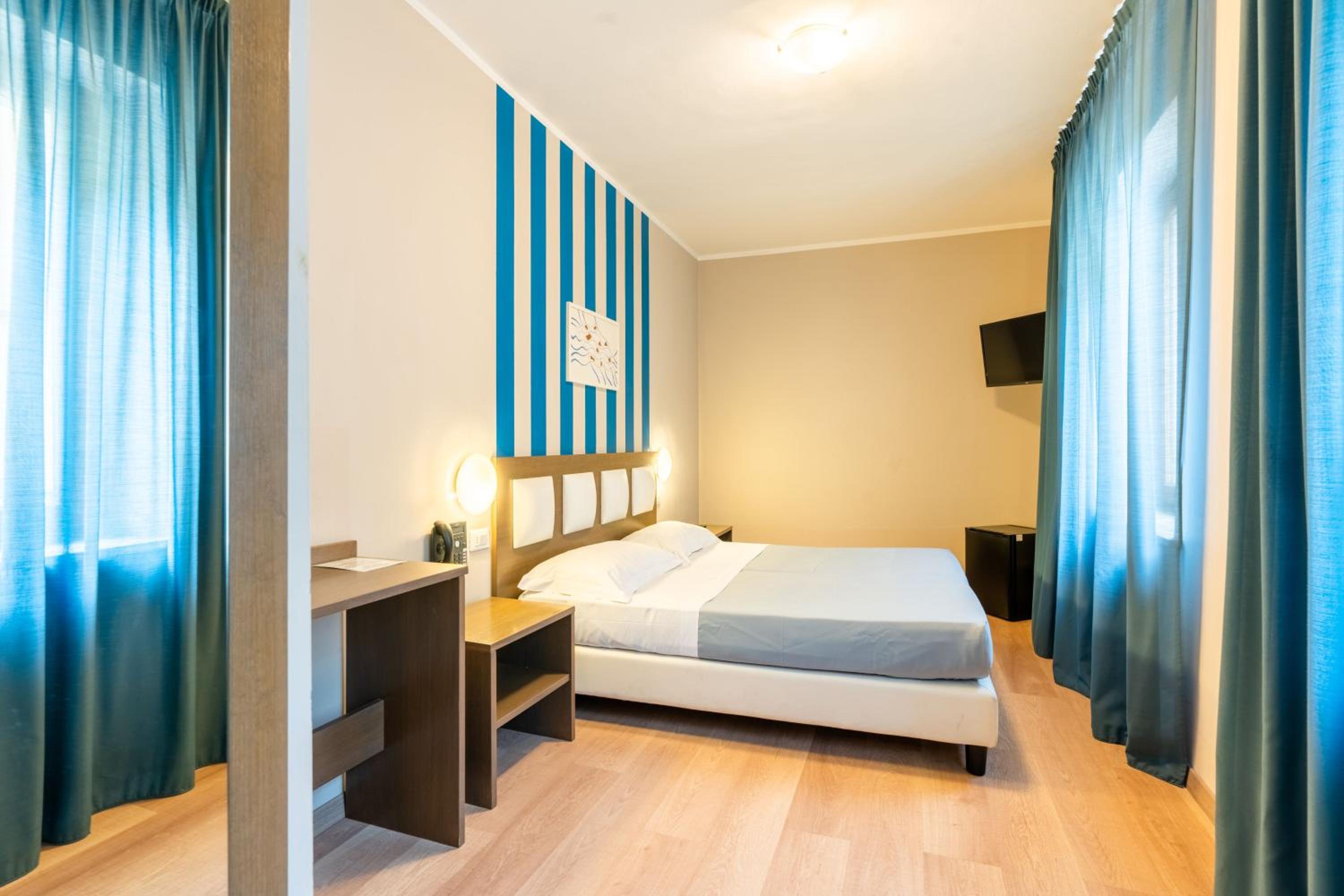 Triple Room - Photo 2