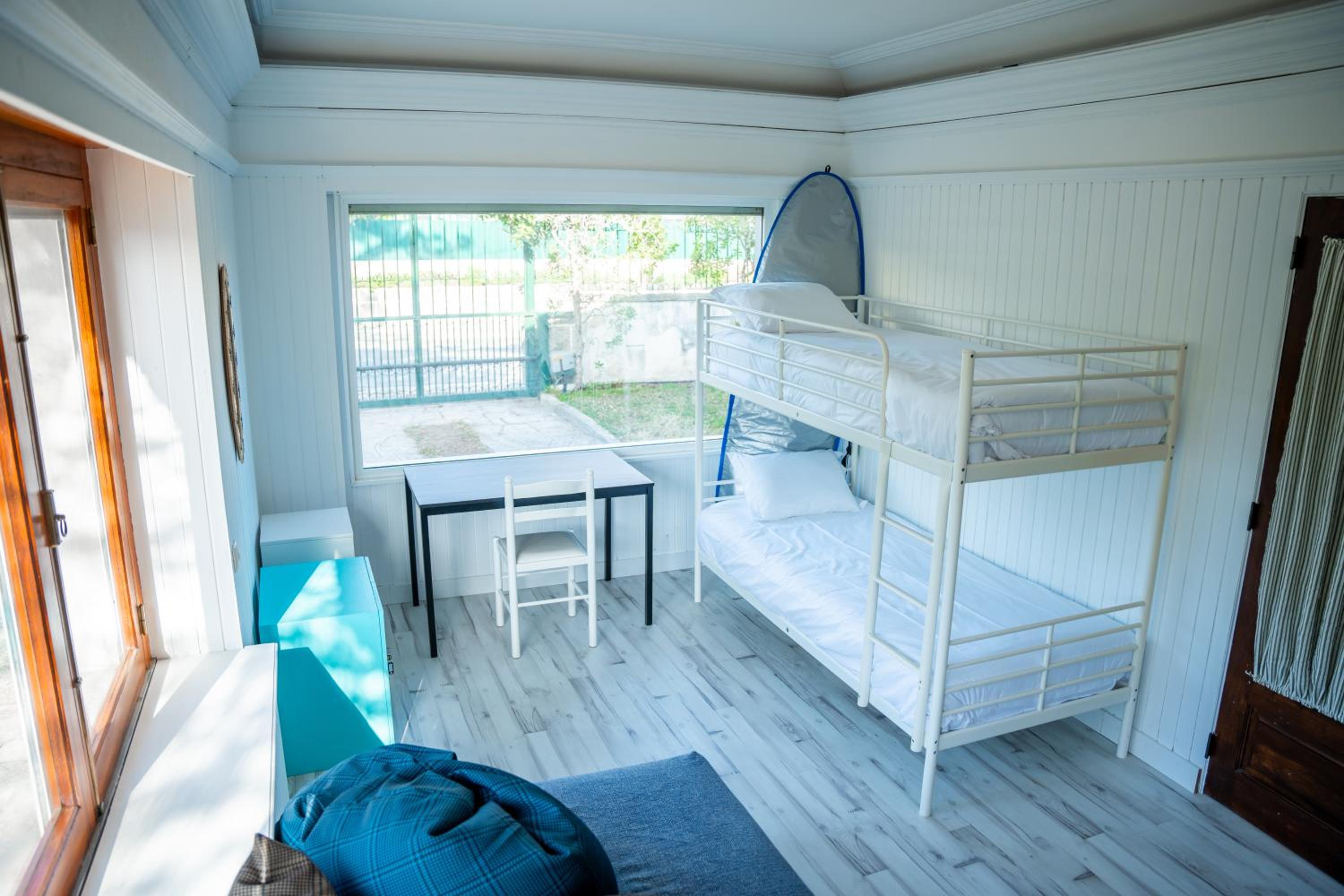 Bed in 4-Bed Mixed Dormitory Room photo 1