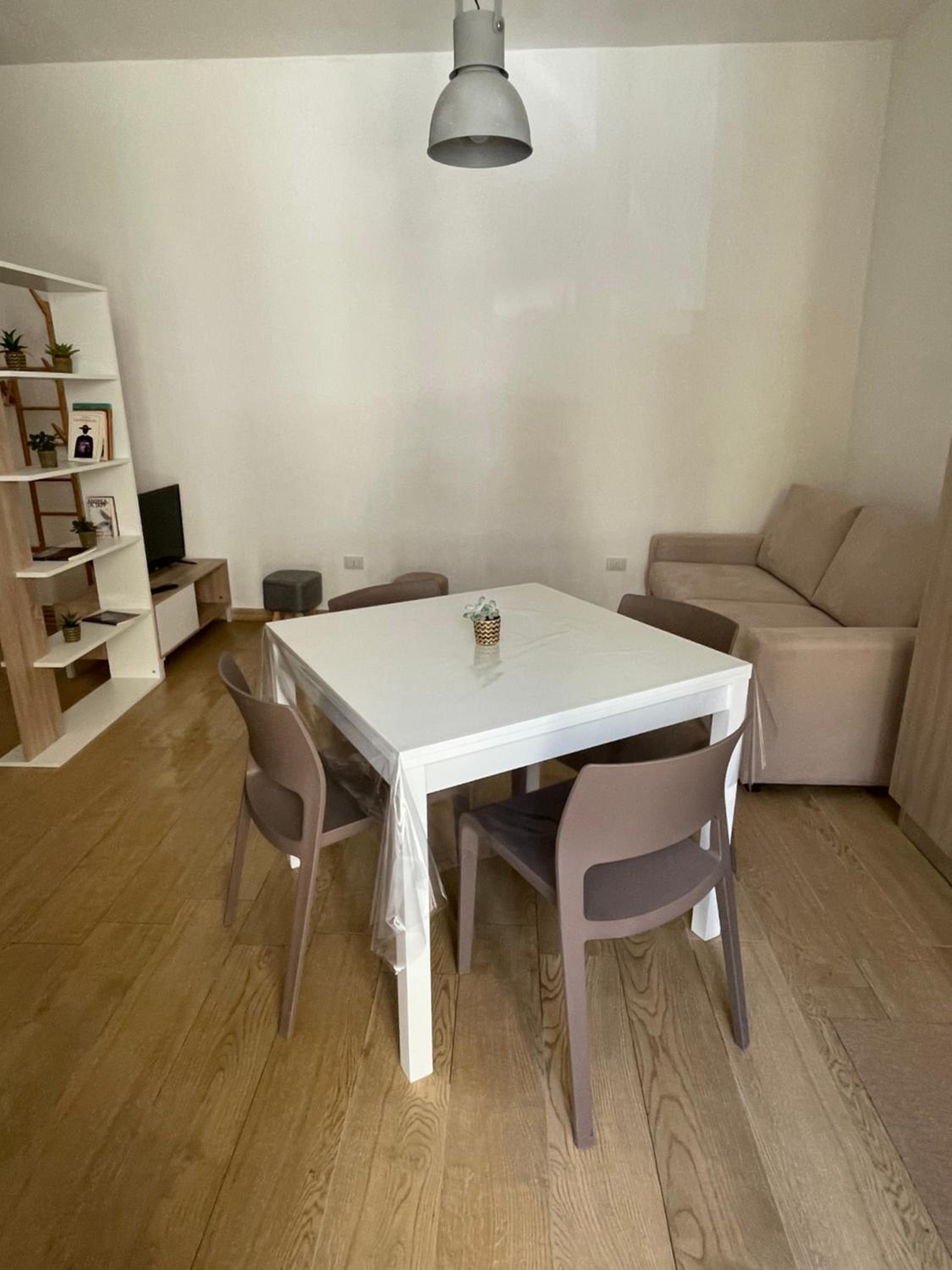 One-Bedroom Apartment - Photo 9