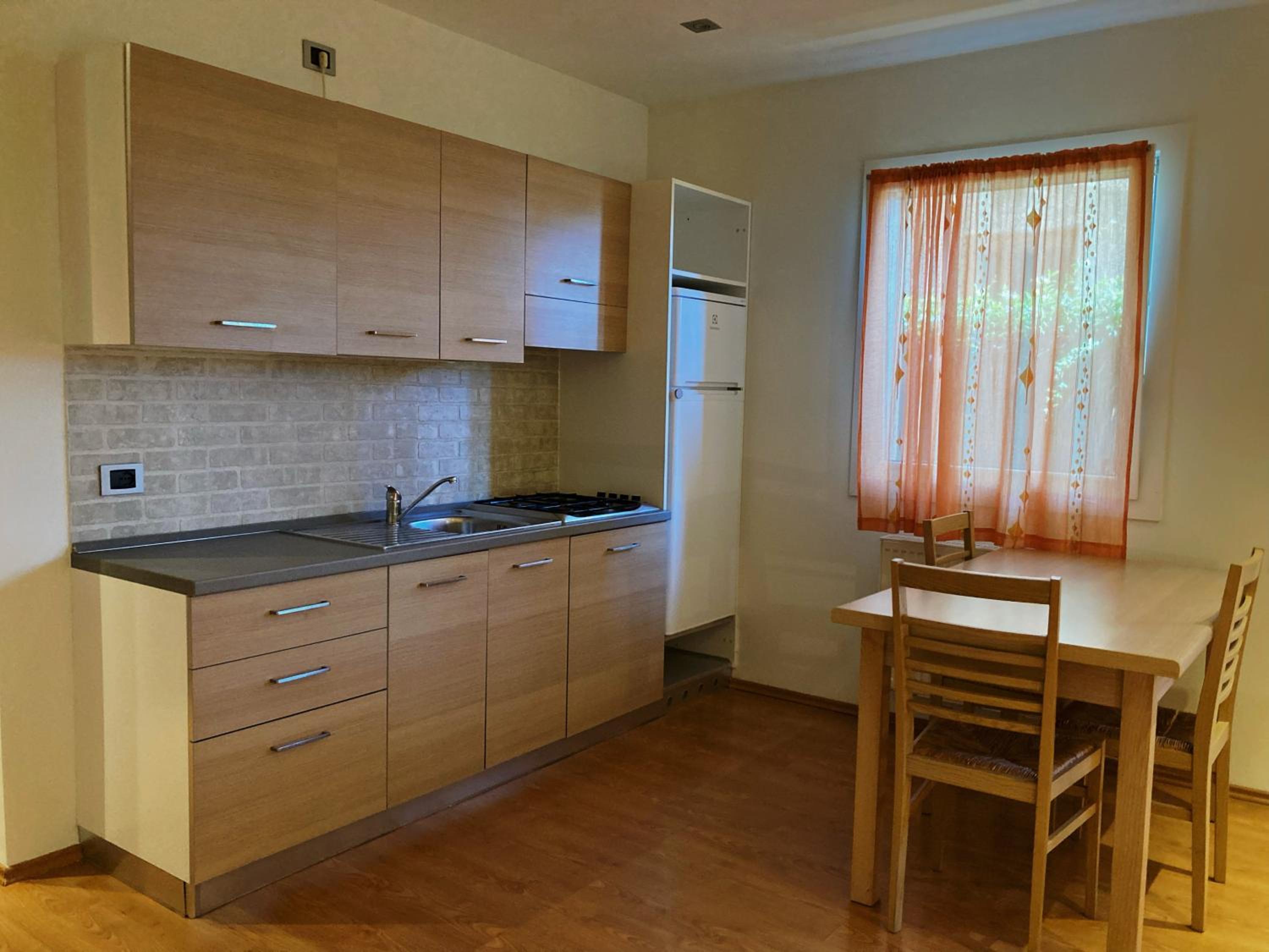 One-Bedroom Apartment - Photo 4