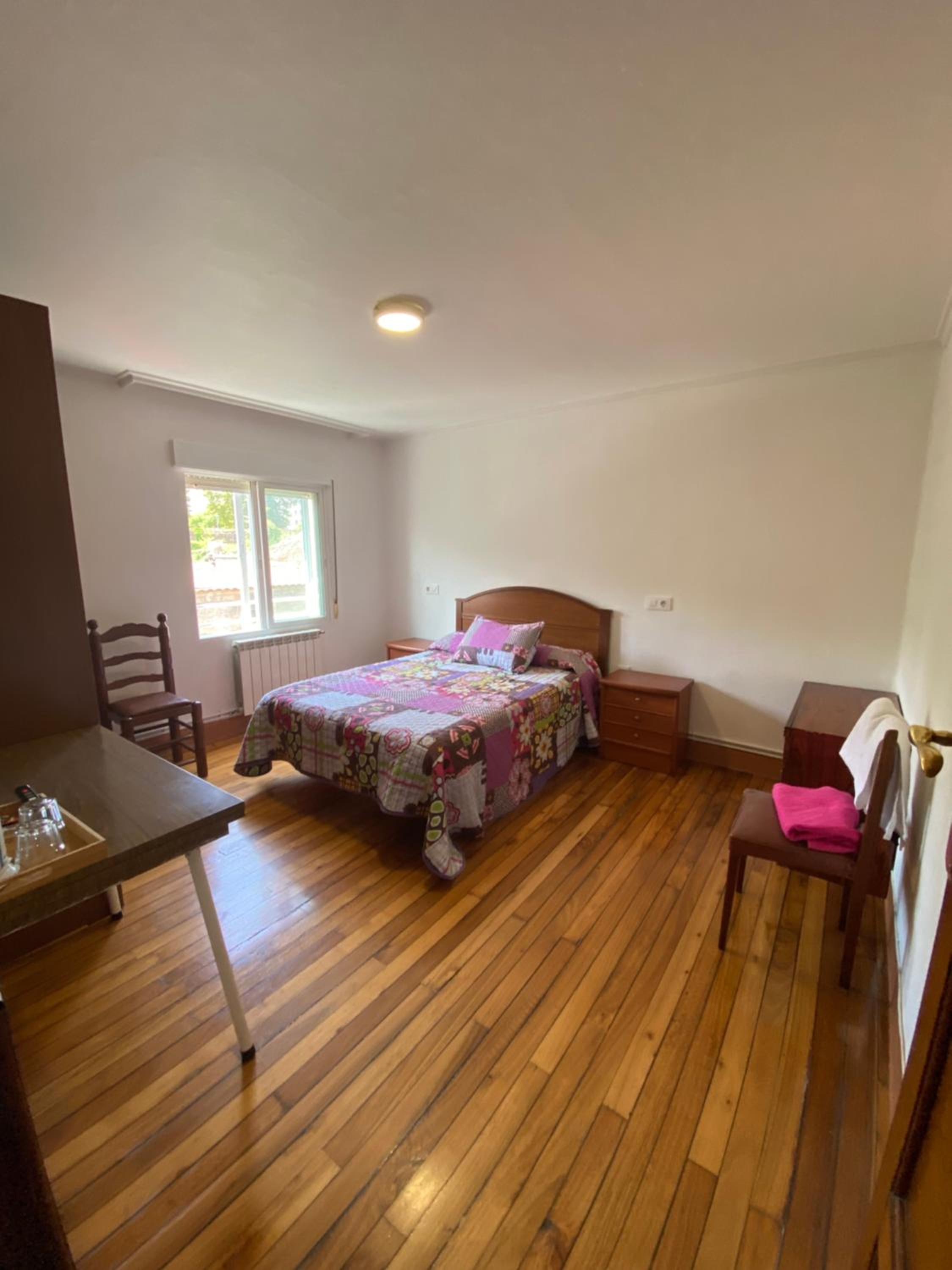 Habitación Doble Estándar con Baño Compartido