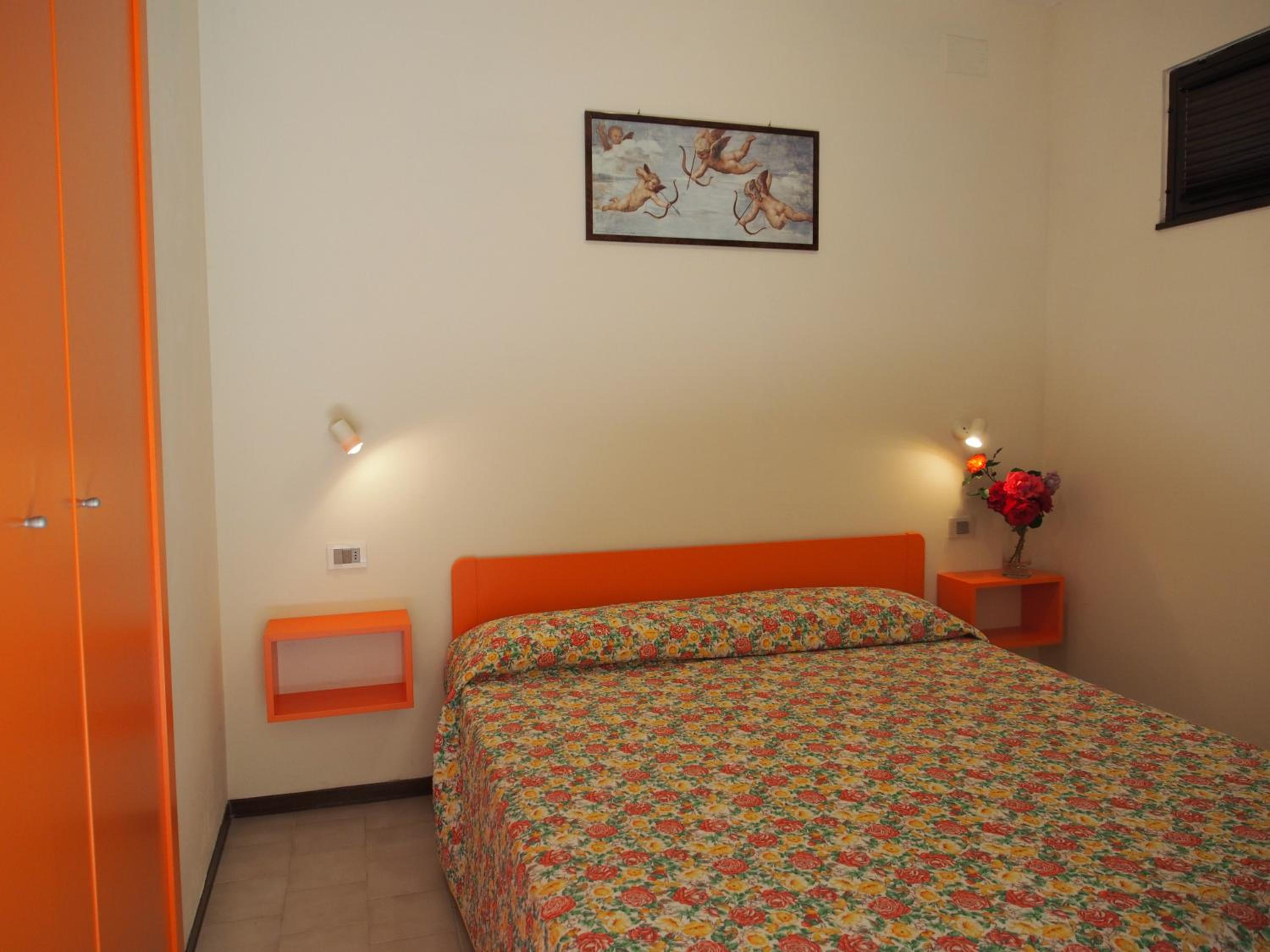 One-Bedroom Apartment - Photo 5