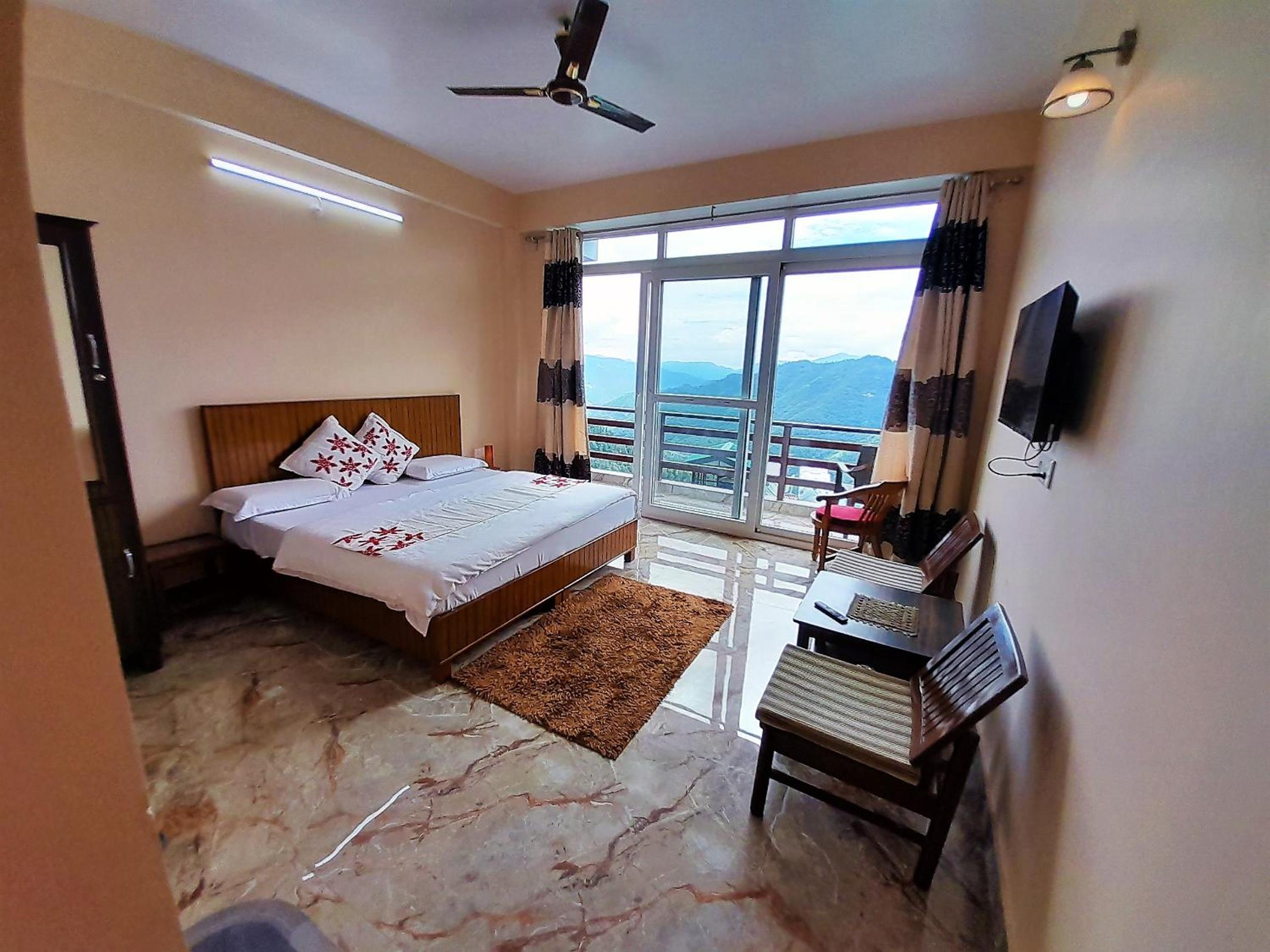 Superior King Room