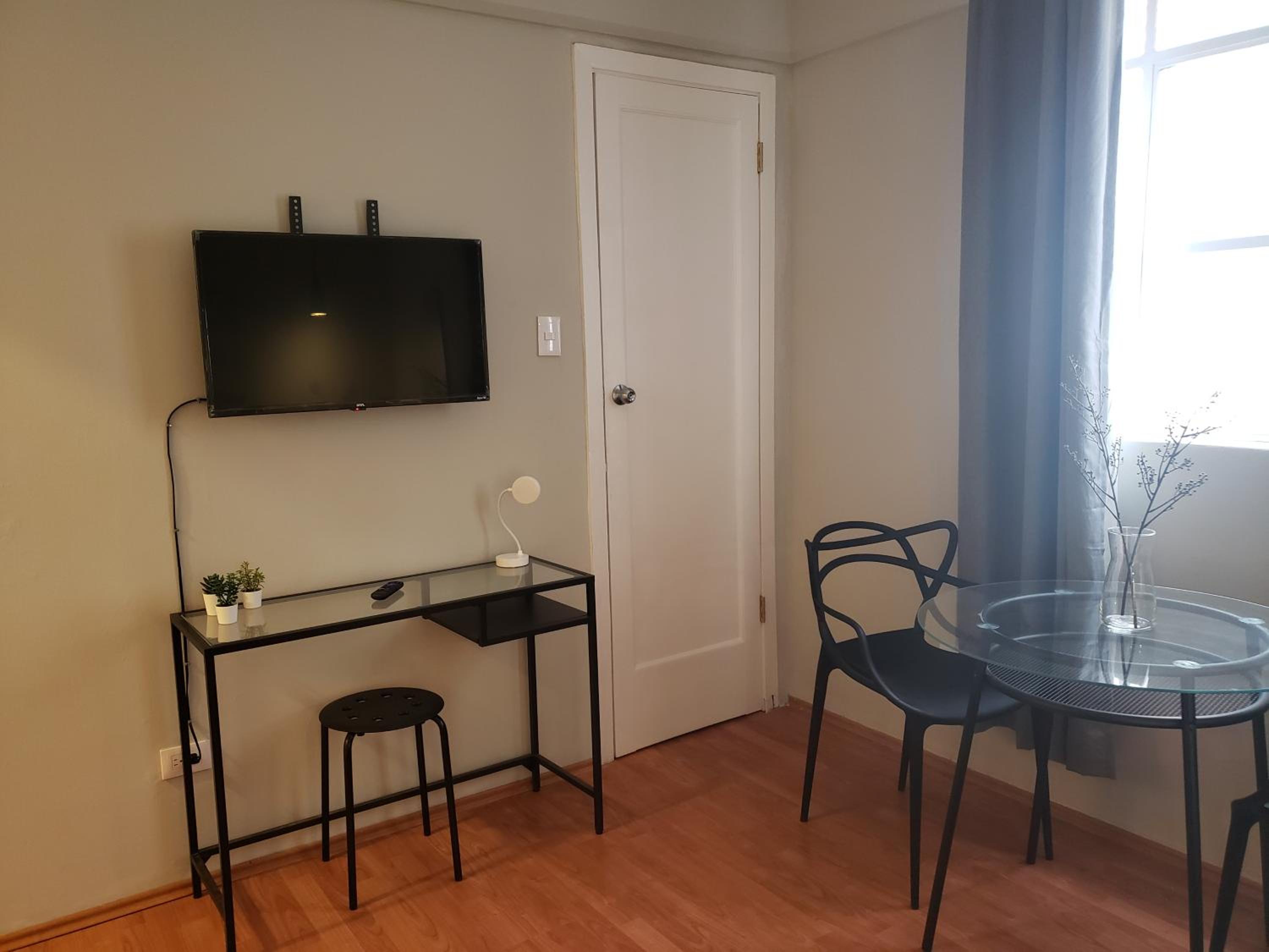 Deluxe Junior Suite - Photo 17