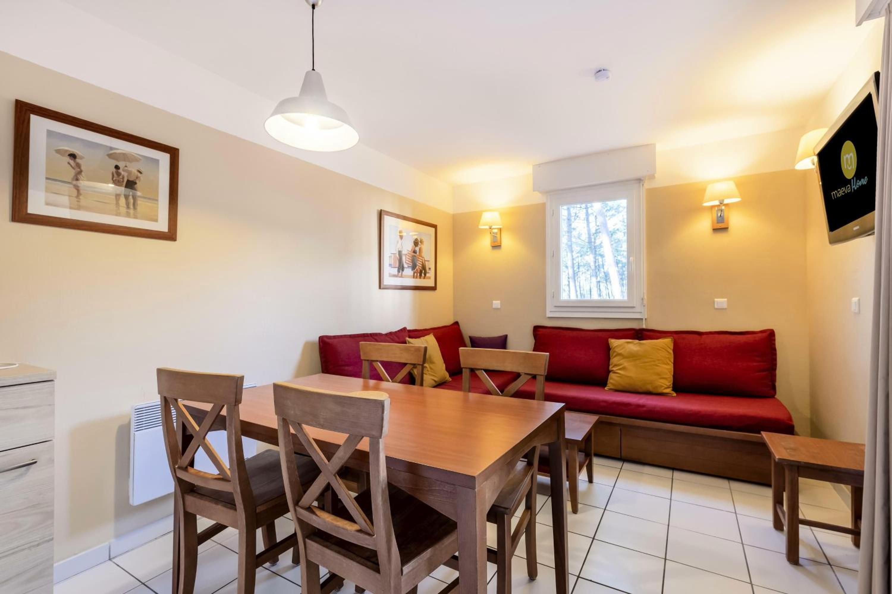 Prestige One-Bedroom Apartment (4 People) photo 2