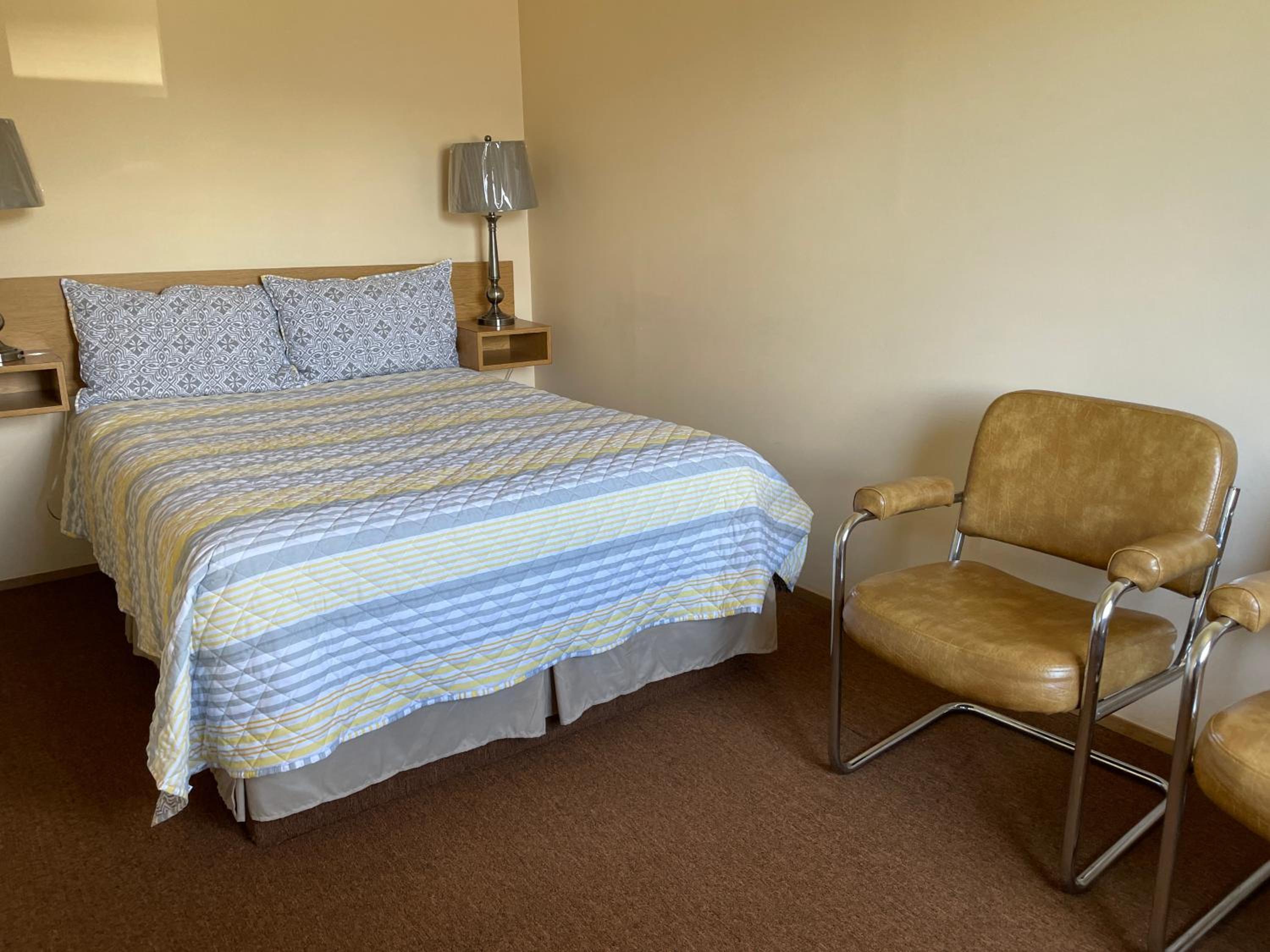 Deluxe Family Suite photo 1