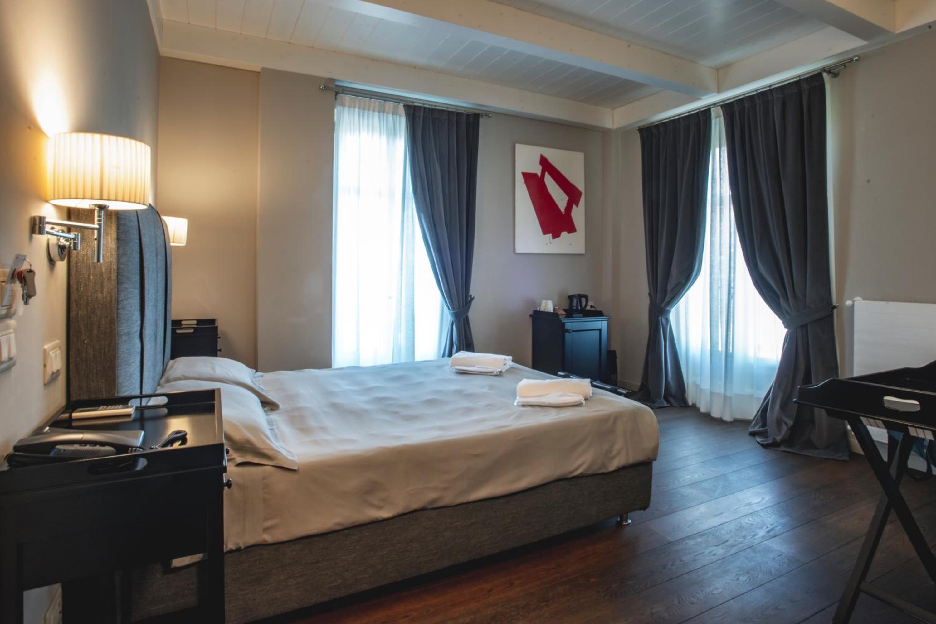 Deluxe Double Room with Terrace photo 3