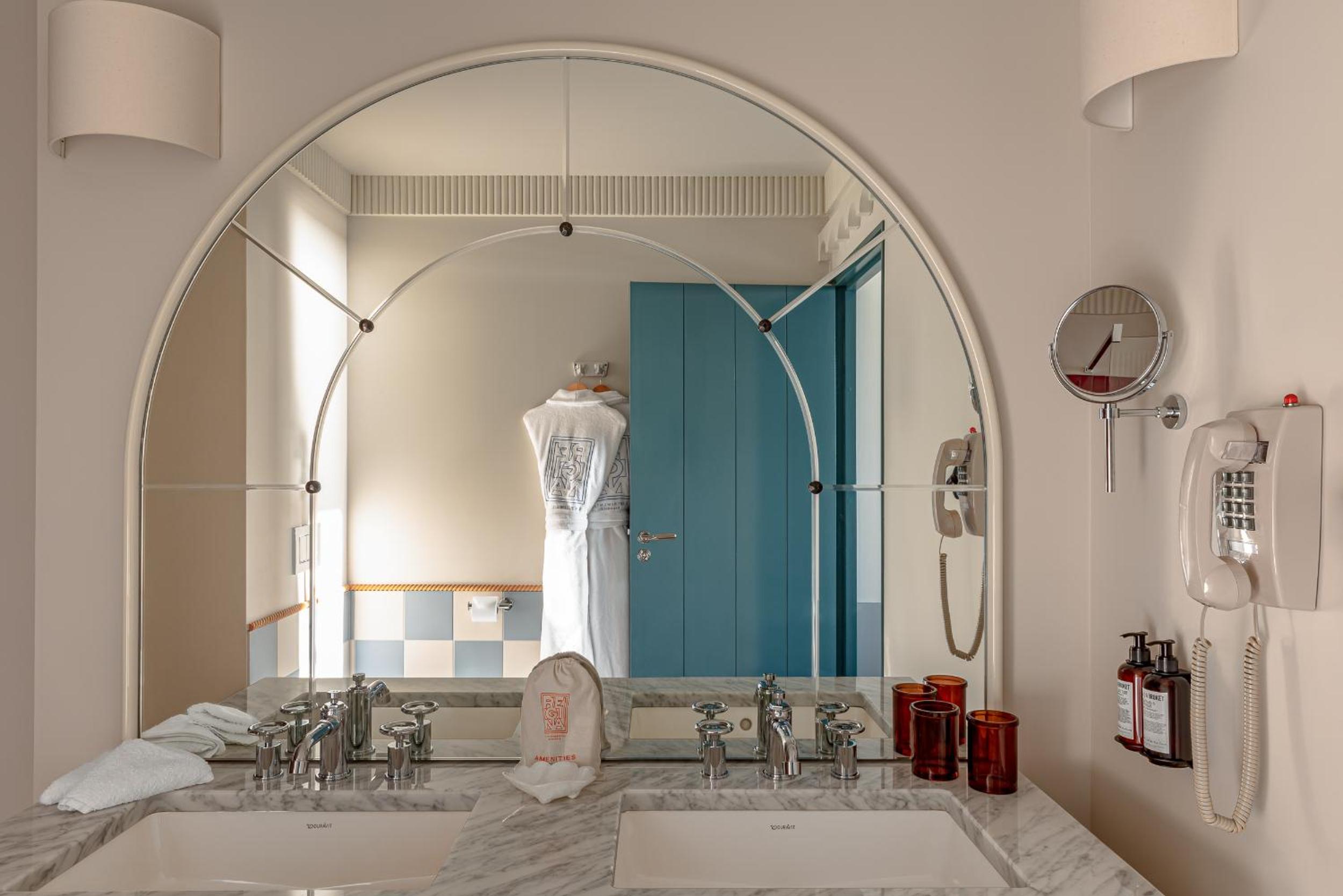Superior Double or Twin Room with Sea View photo 2