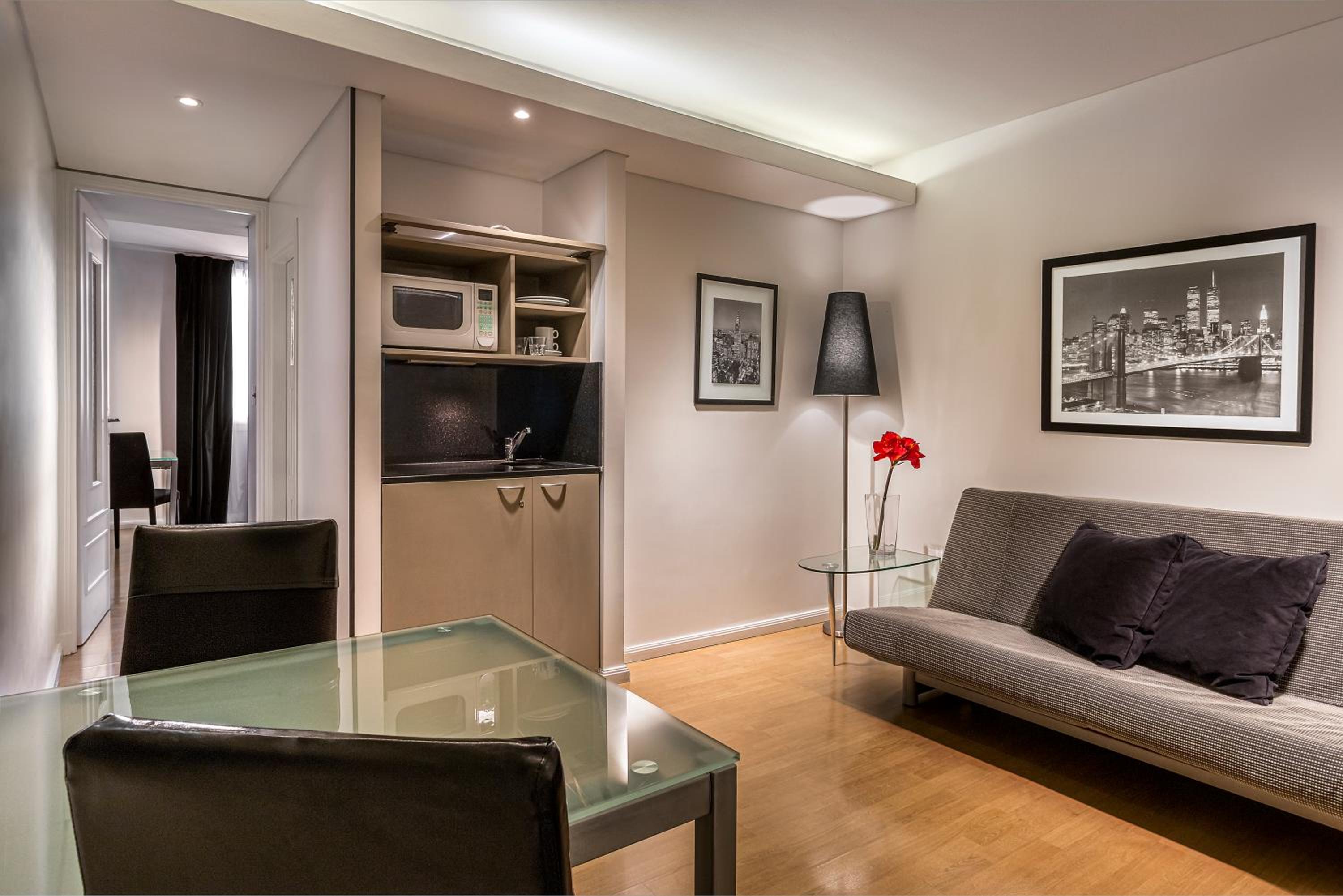 Junior Suite (2 Adults + 2 Children)