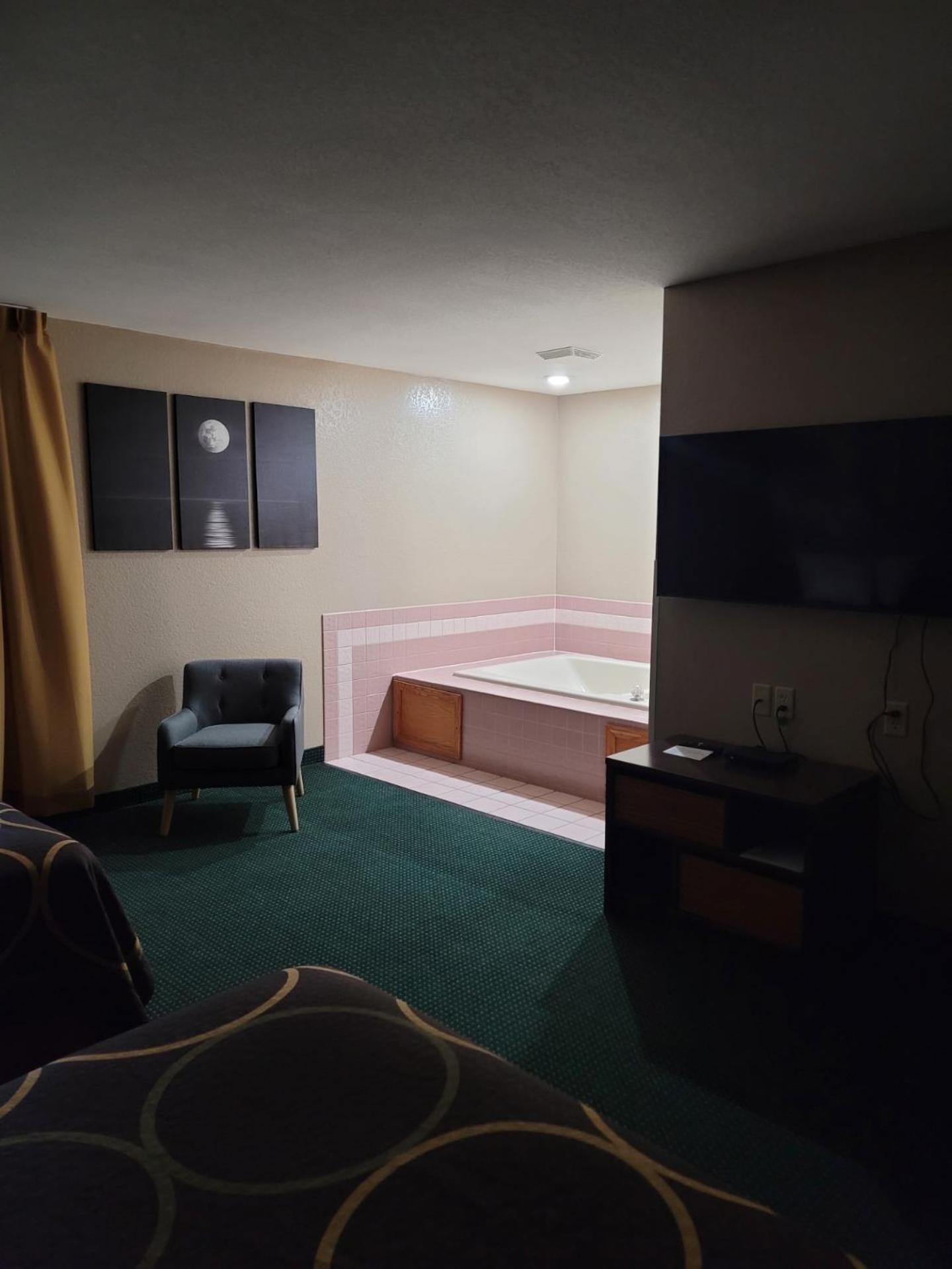 Superior Studio Suite with Two Queen Beds - Non-Smoking - Photo 3