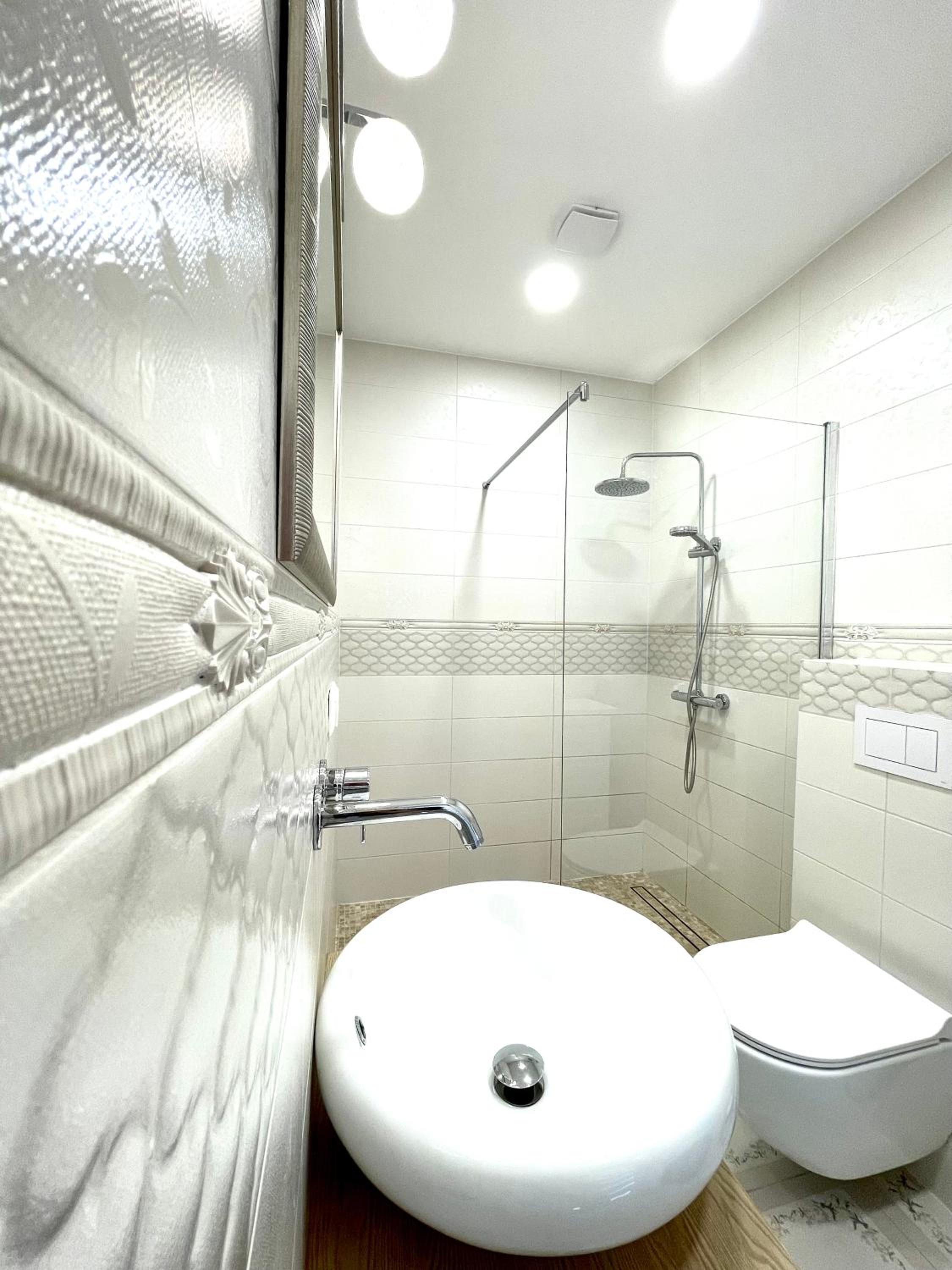 Apartment - Ground Floor - Photo 2
