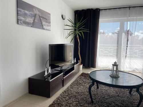 Apartment with Sea View - Photo 29