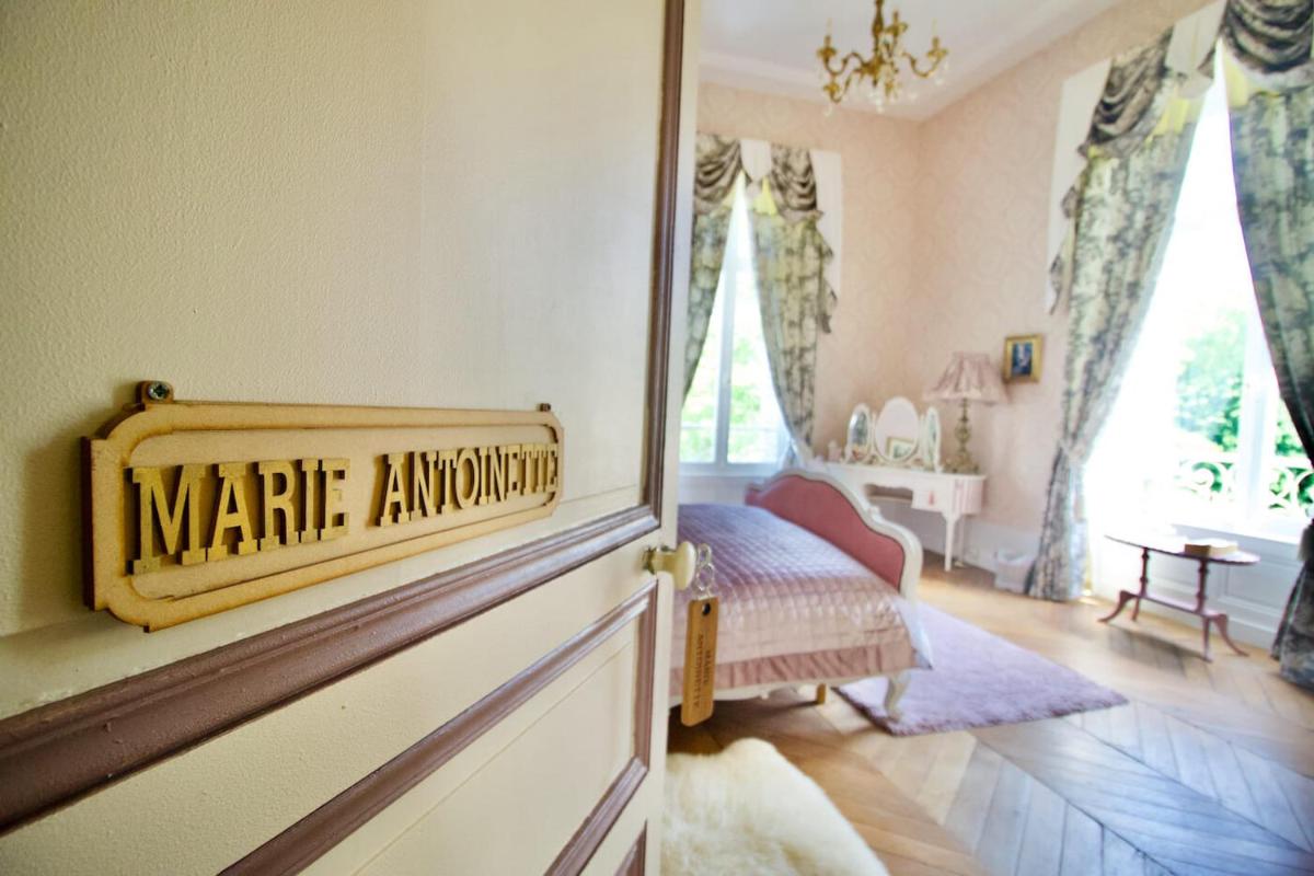 Deluxe King Room photo 2