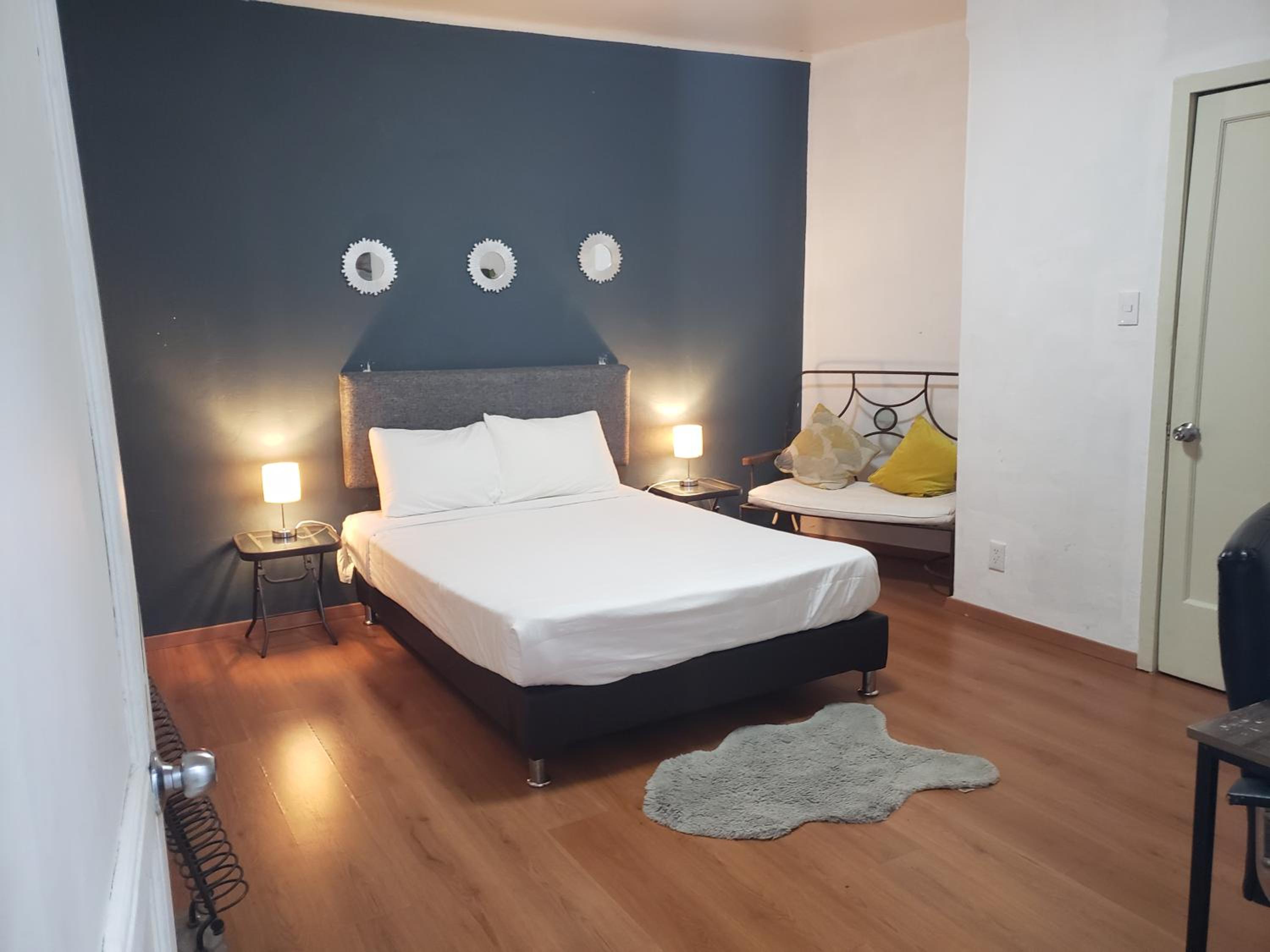 Apartment - Photo 8