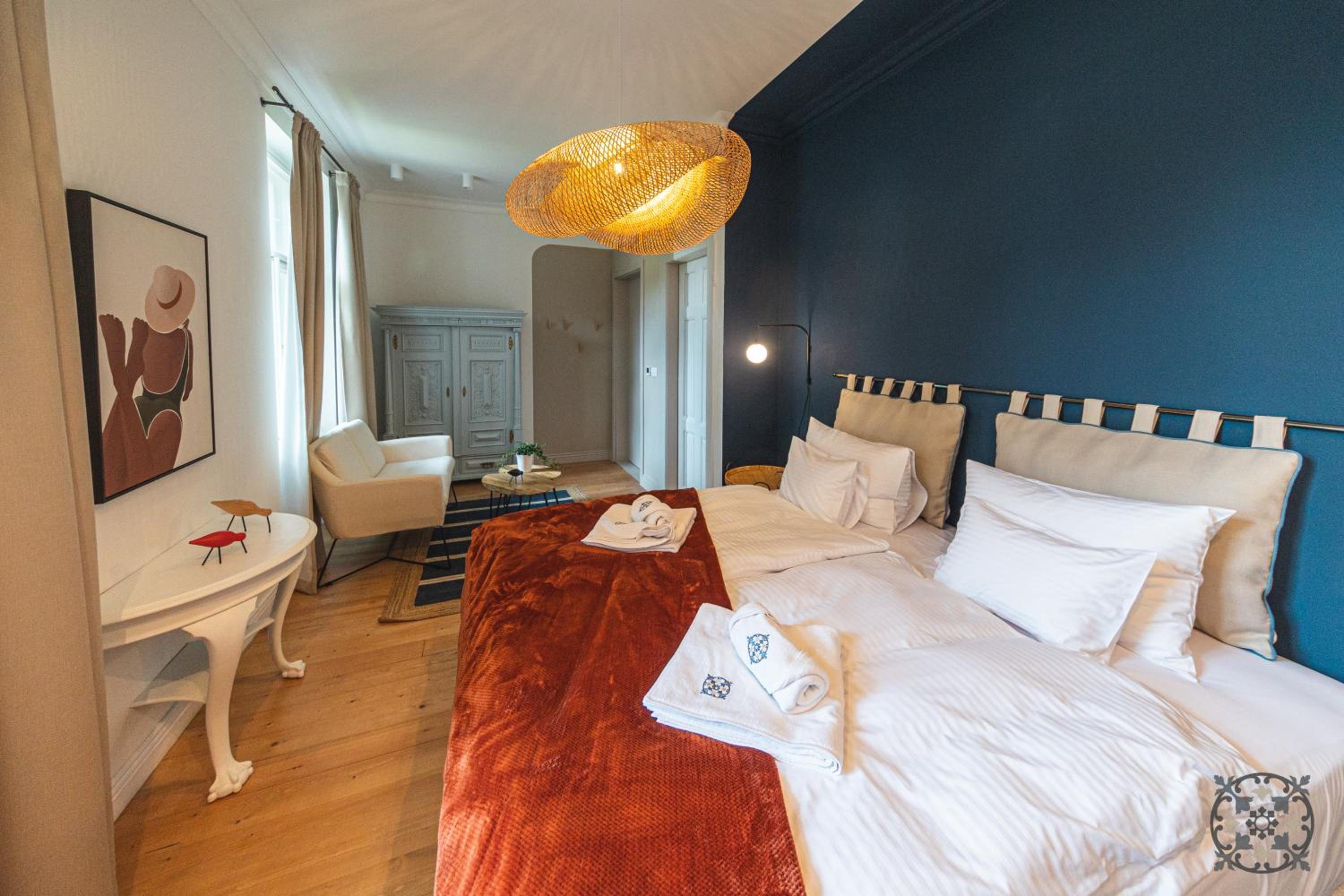 Double or Twin Room with Garden View - Photo 5