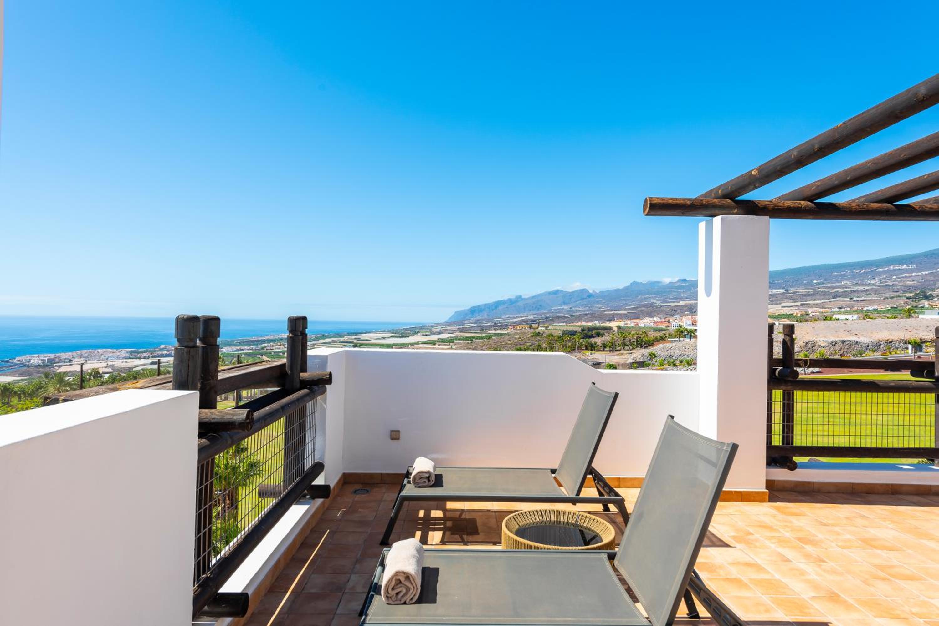 Three-Bedroom Suite with Sea View