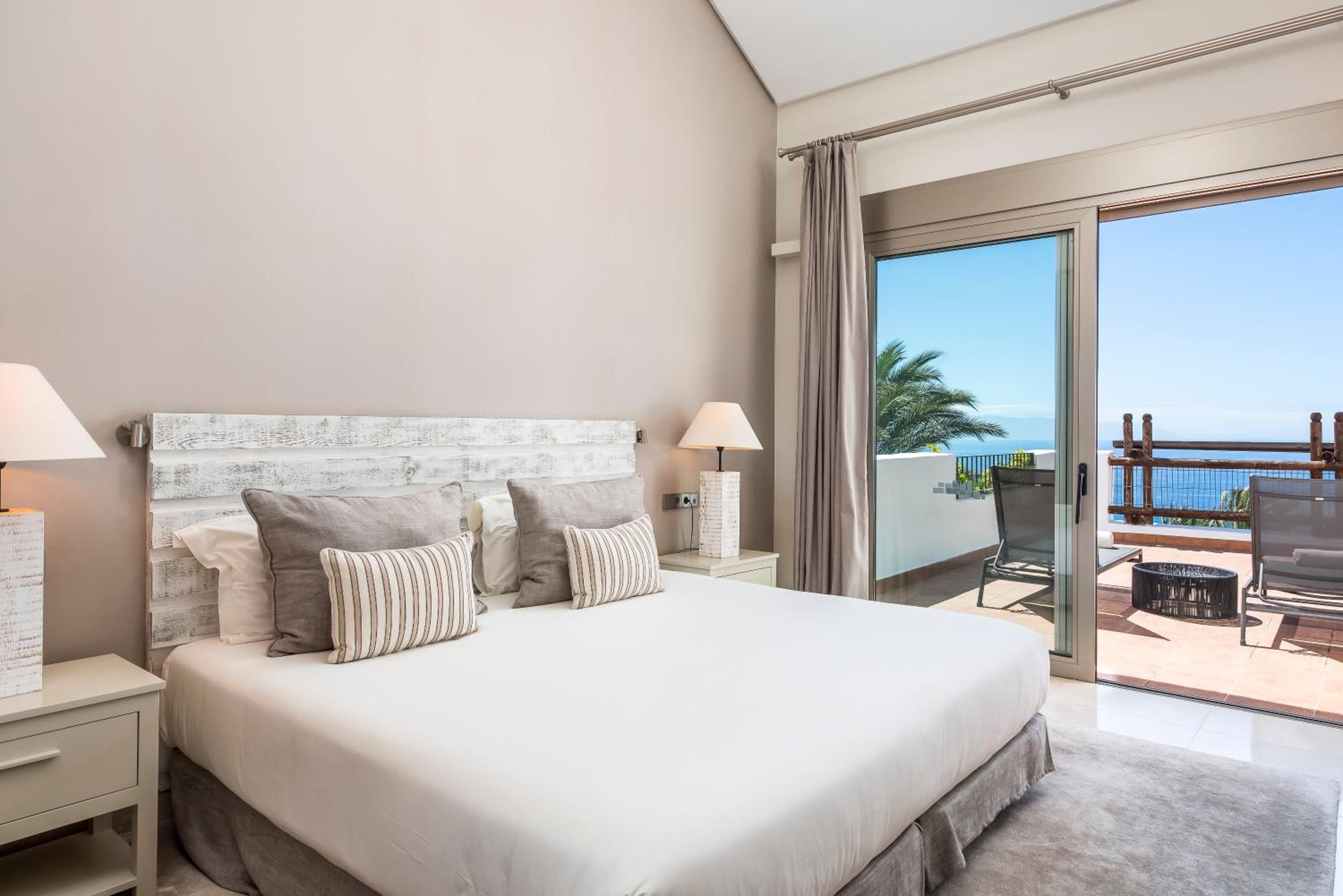 Three-Bedroom Suite with Sea View