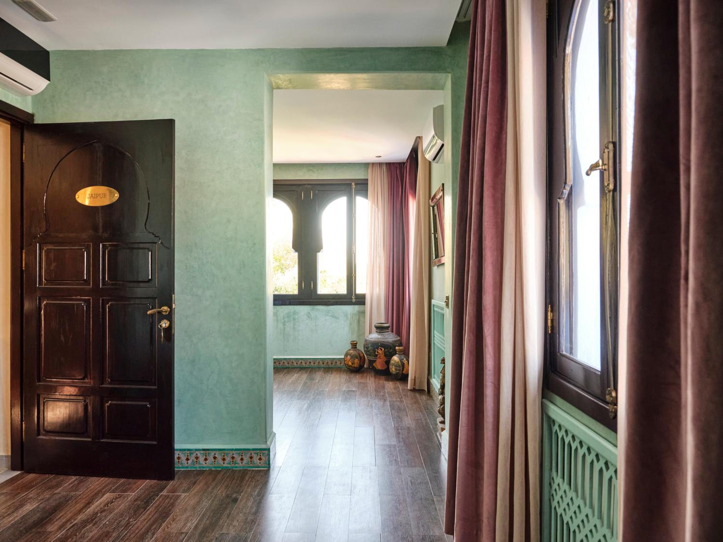 Jaipur Suite - Photo 8