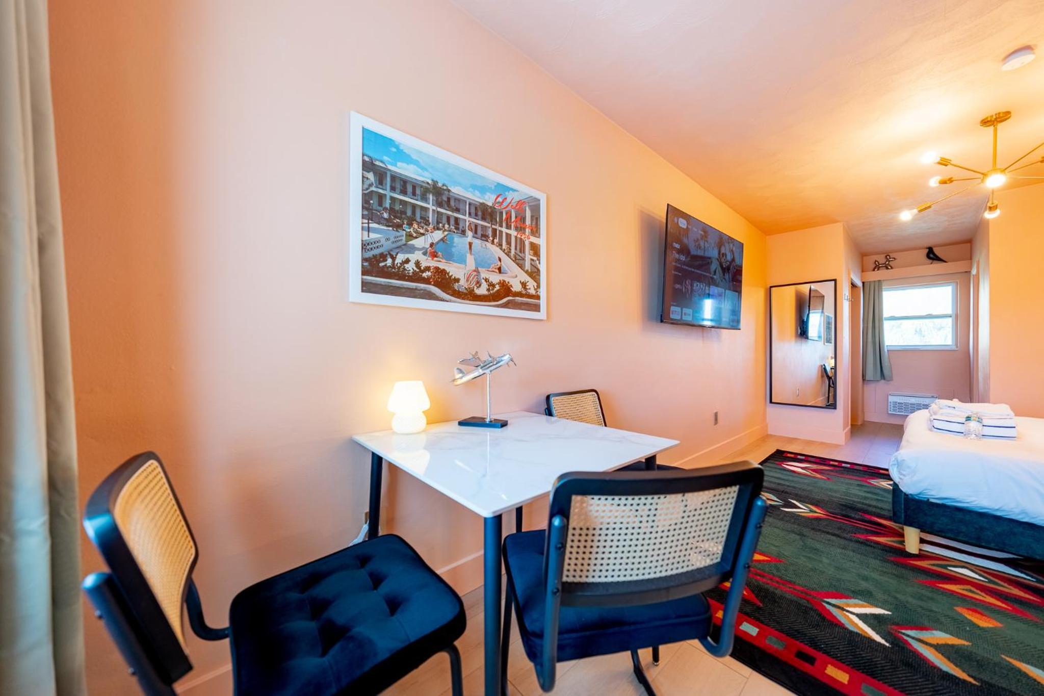 Deluxe Family Room - Photo 1