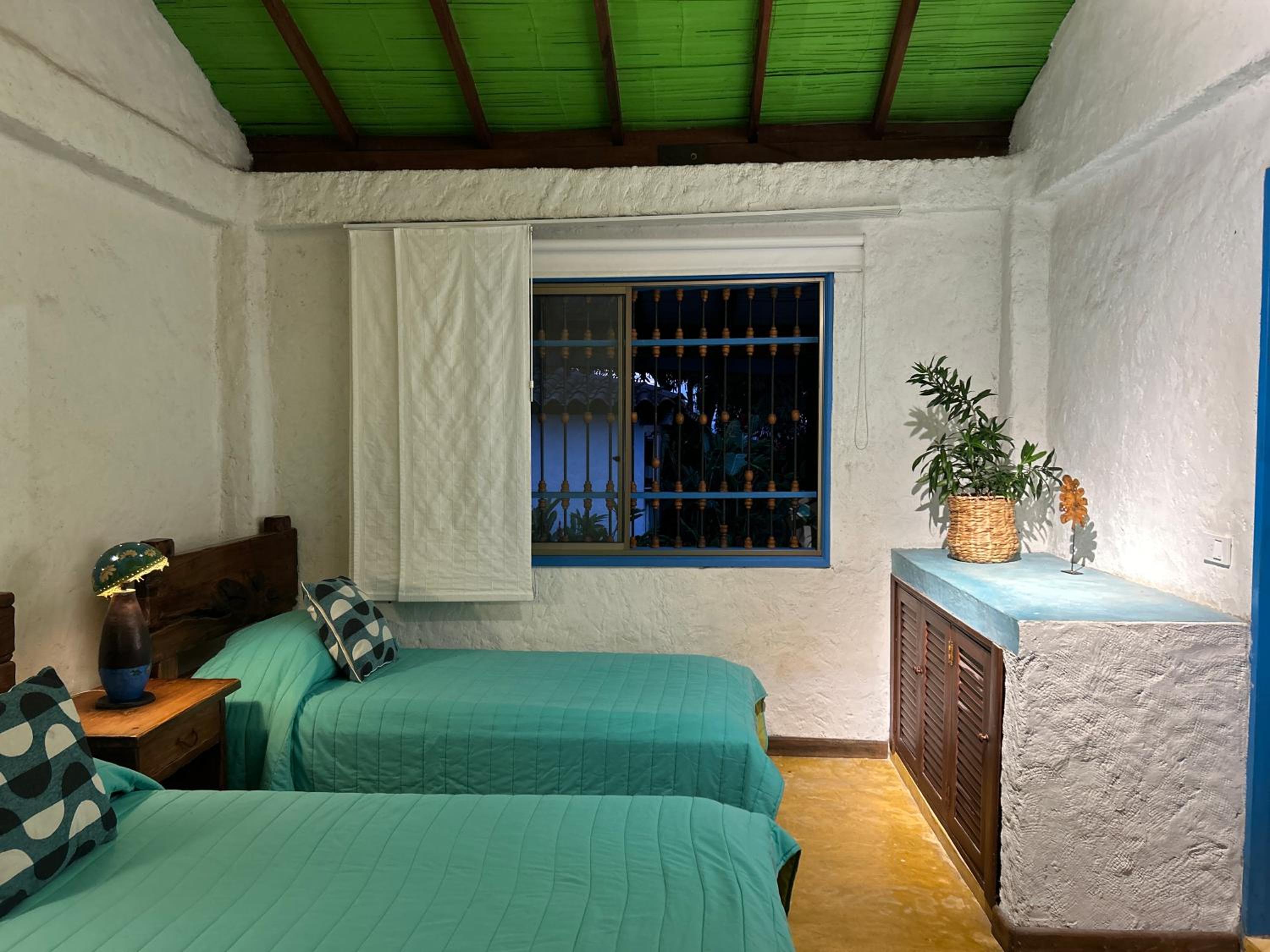 Four-Bedroom House photo 2