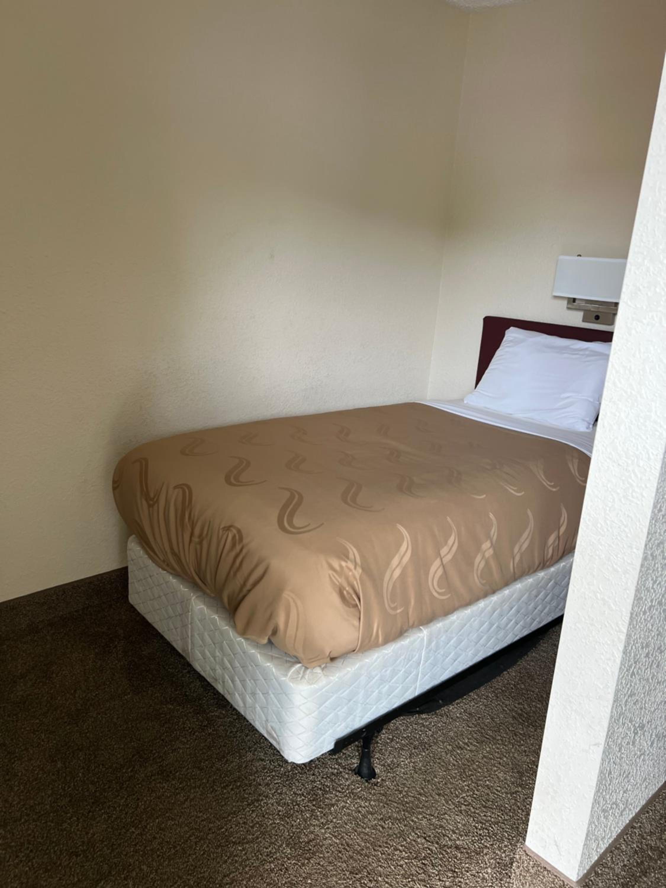 Family Room with Two Queen Beds and One Single Bed - Non Smoking