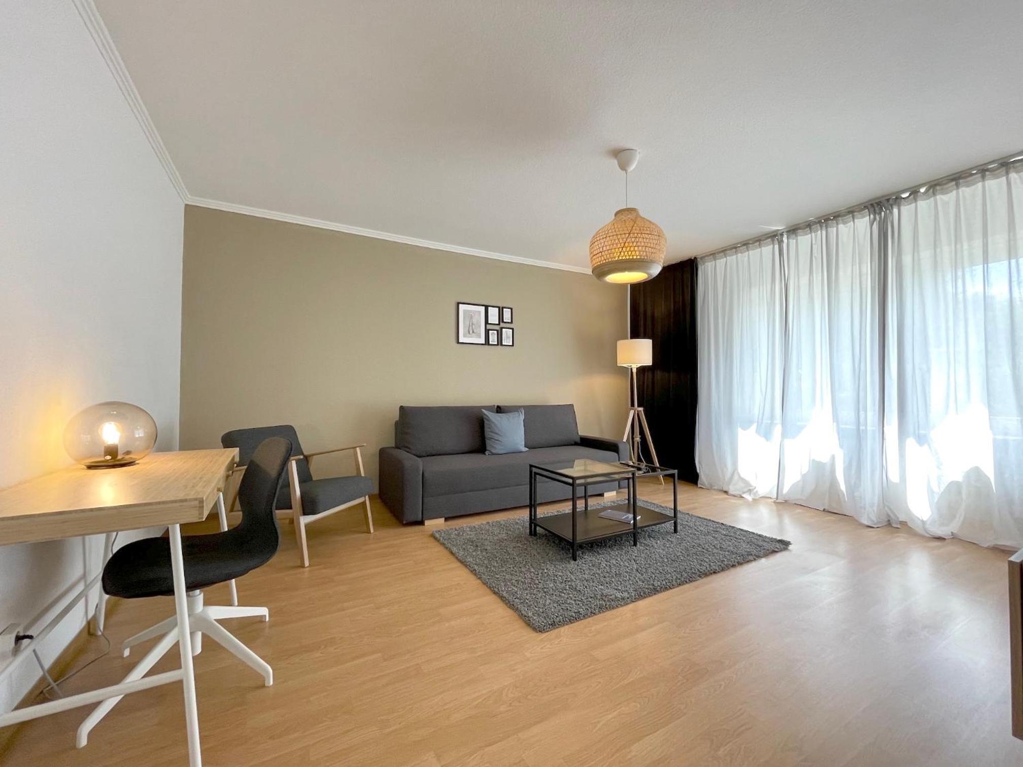 One-Bedroom Apartment