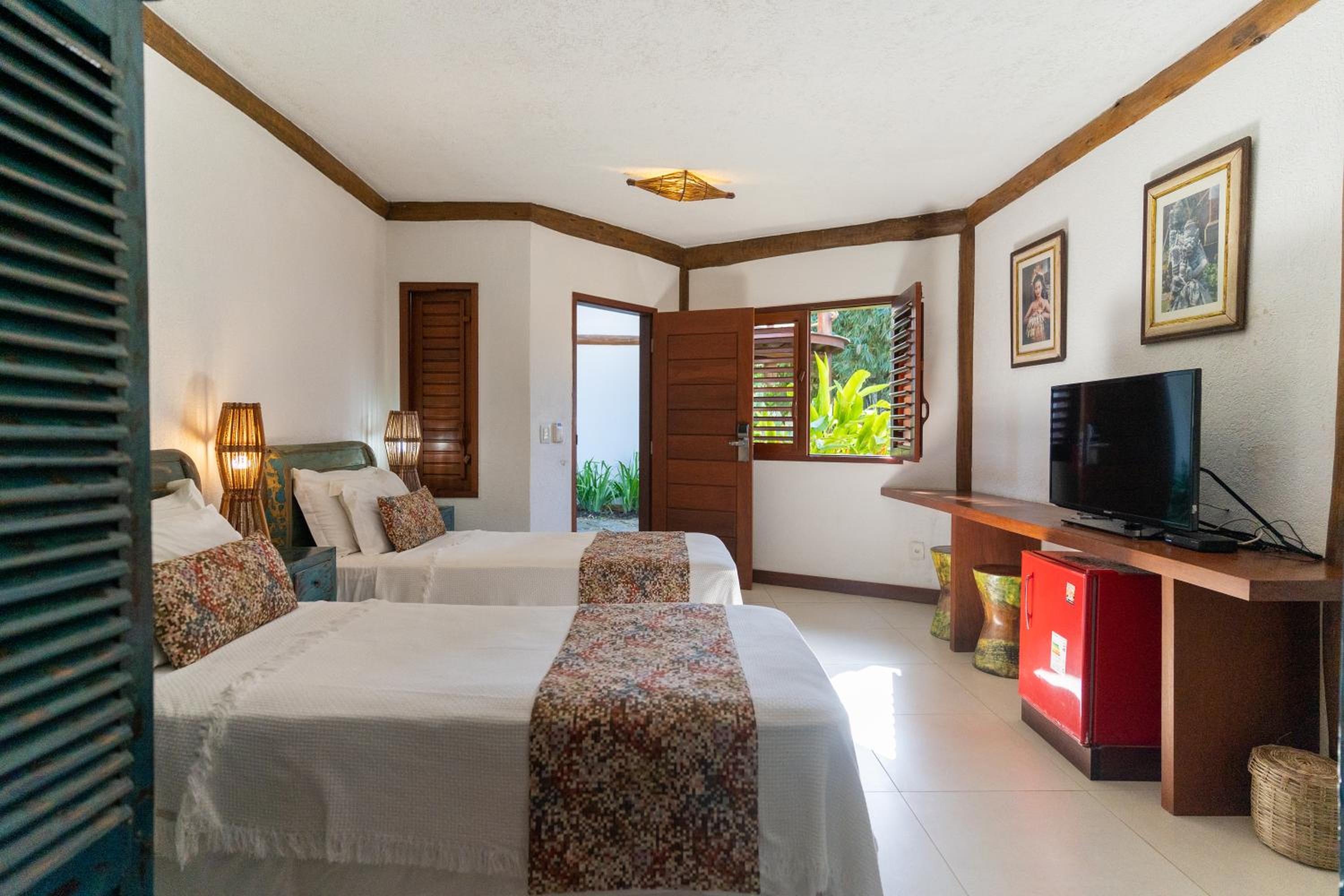 Deluxe Double or Twin Room with Balcony - Photo 10