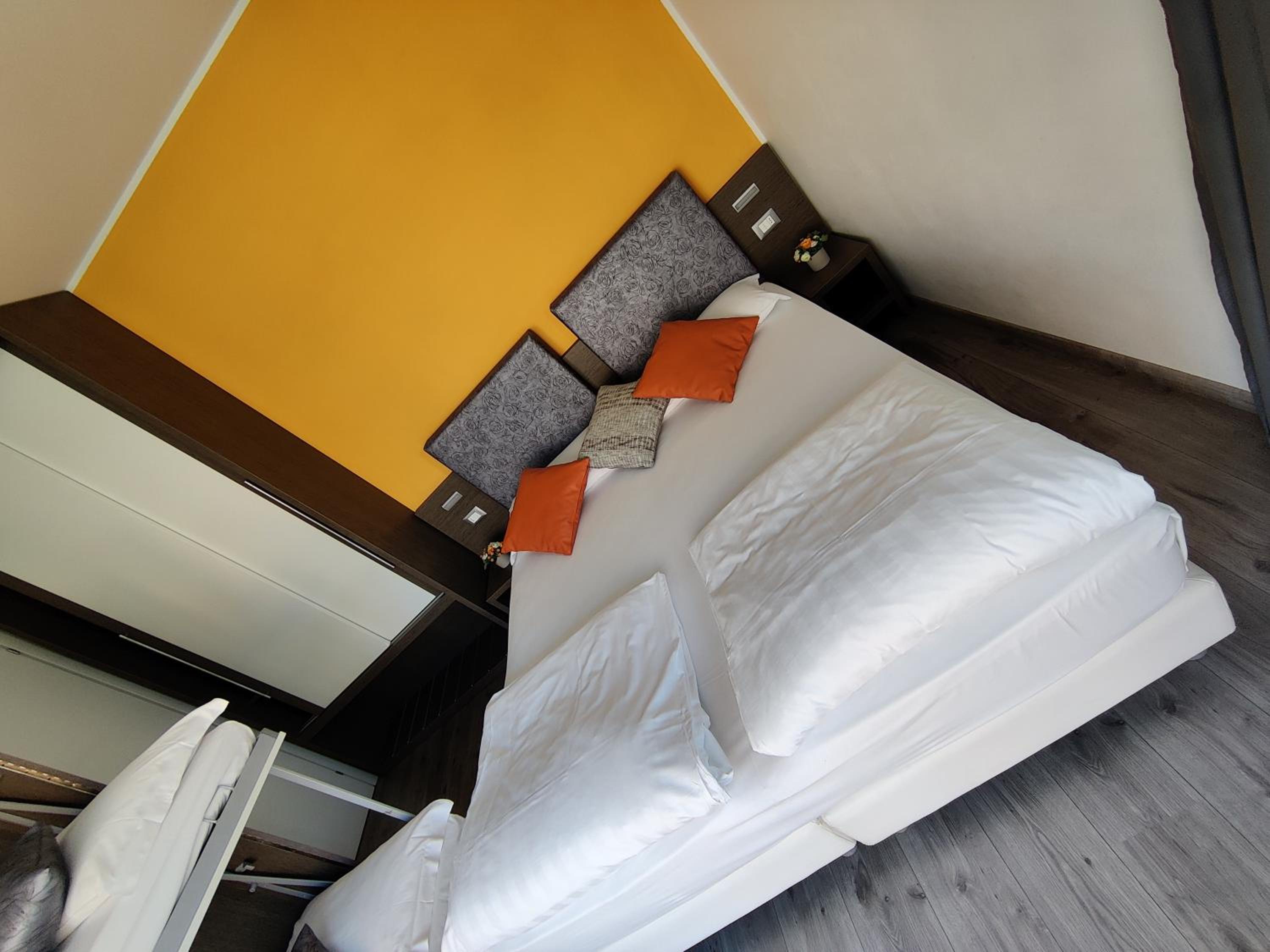 Family Apartment with Terrace photo 1