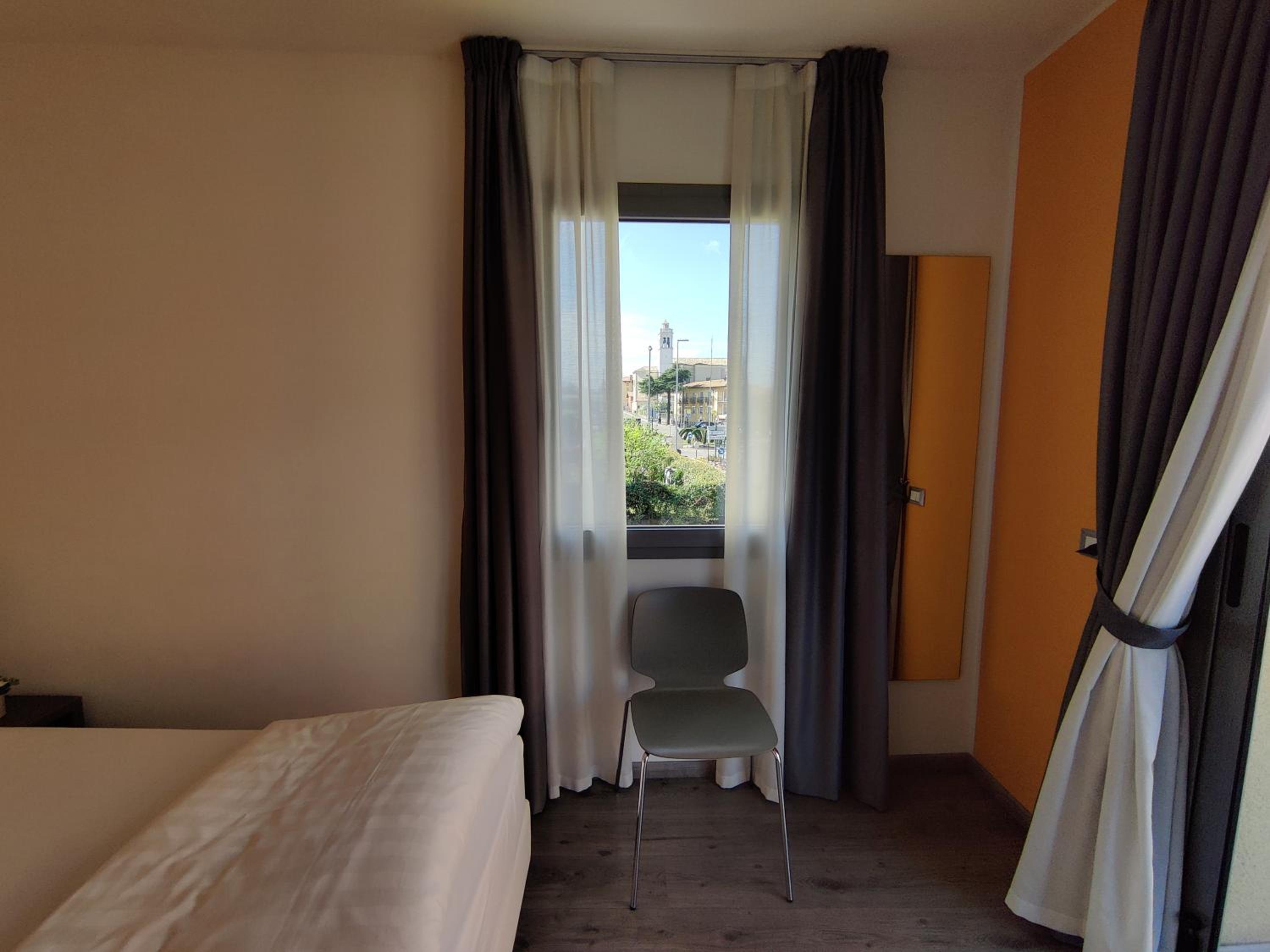 Family Apartment with Terrace photo 2