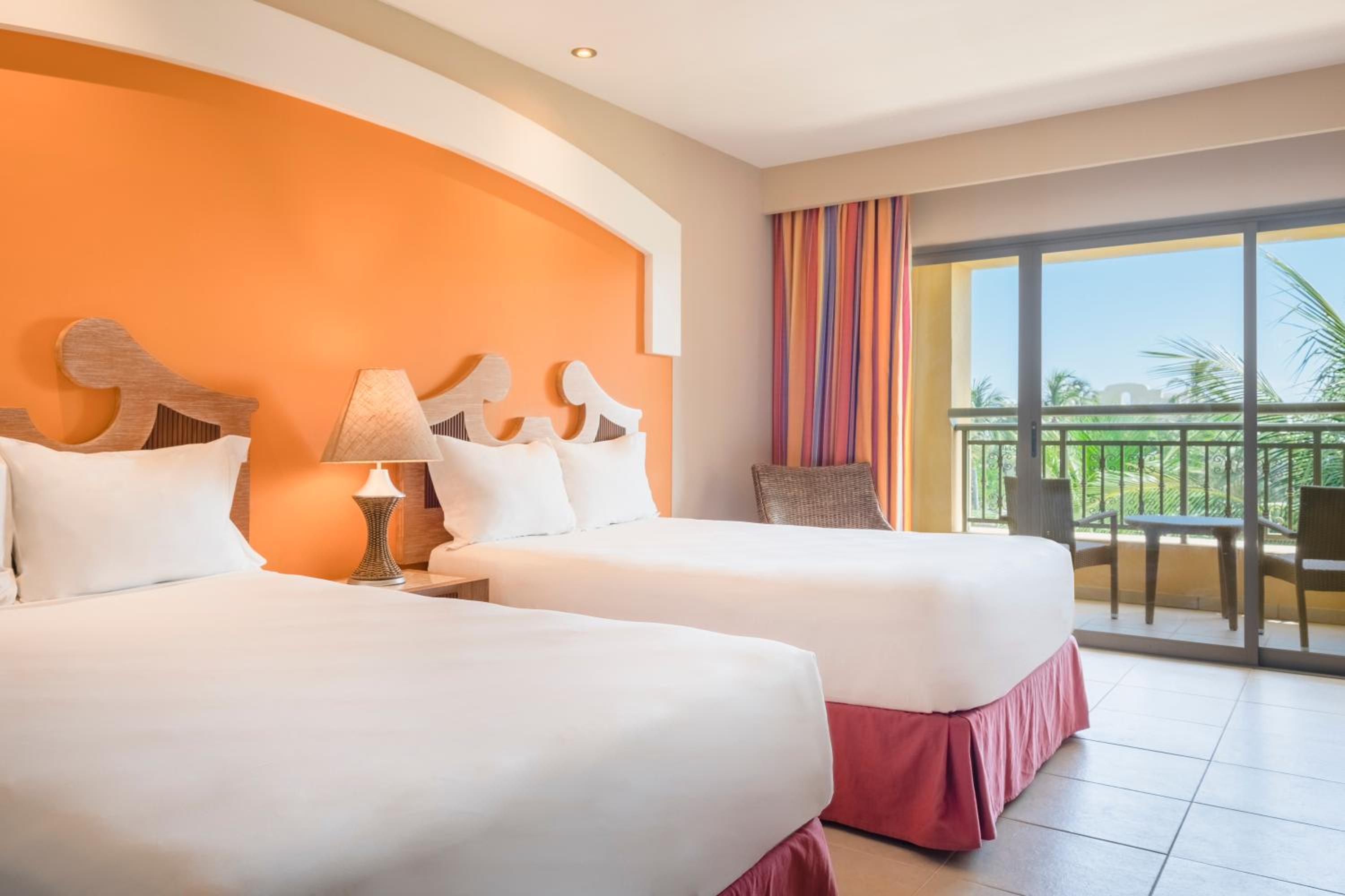 Premium Accessible Room (1 child up to 12 years old included) photo 1
