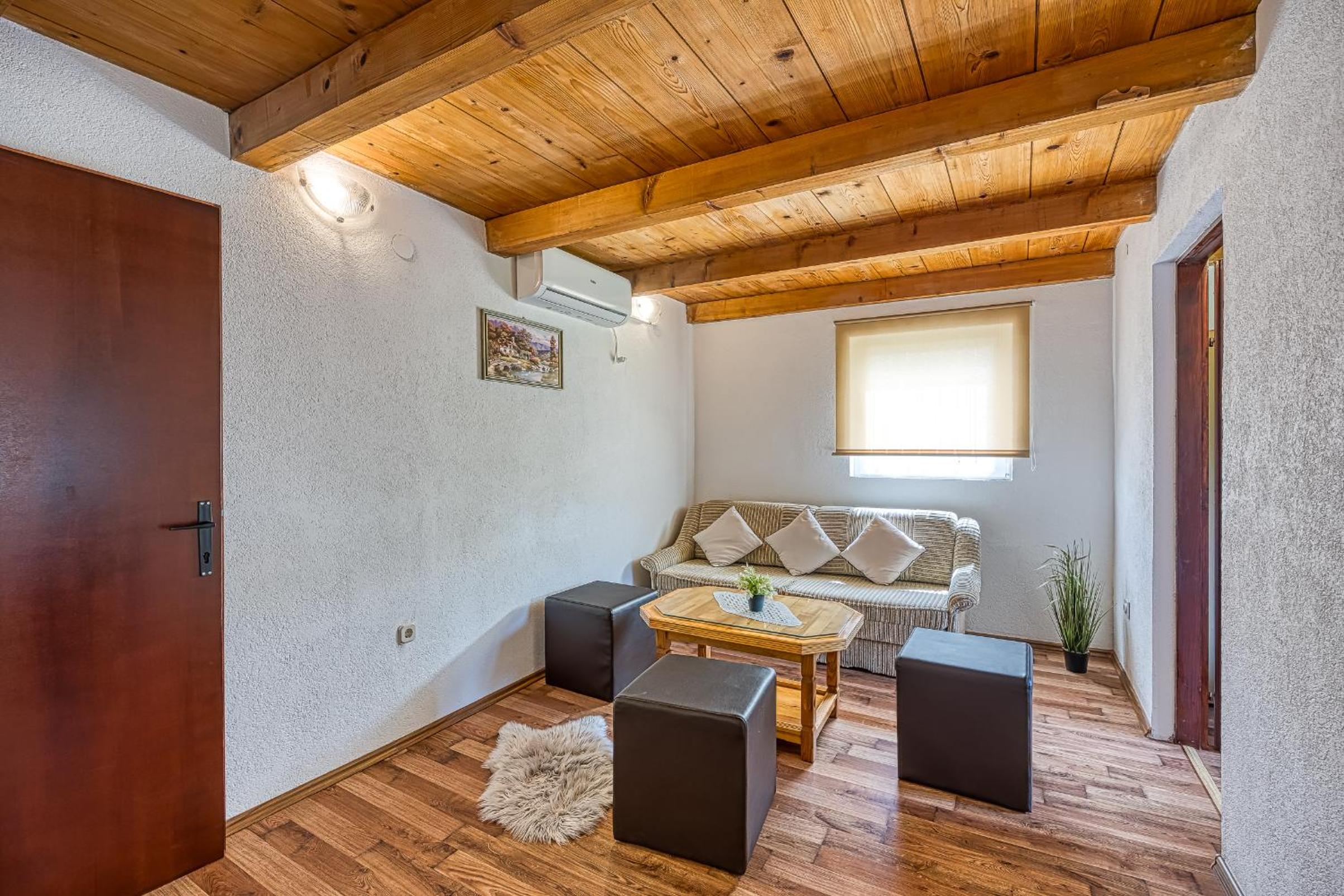 Two-Bedroom House - Photo 14