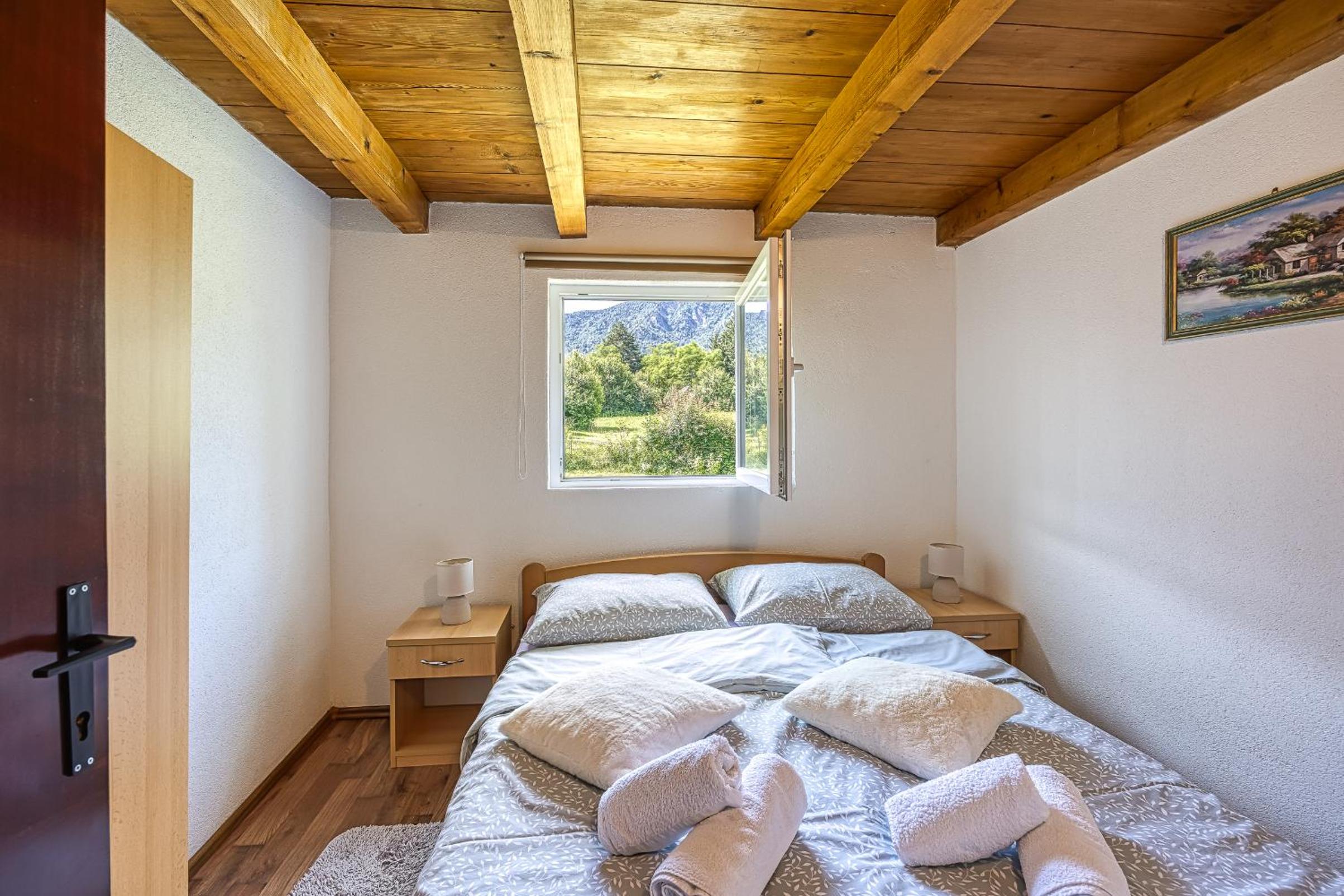 Two-Bedroom House - Photo 24