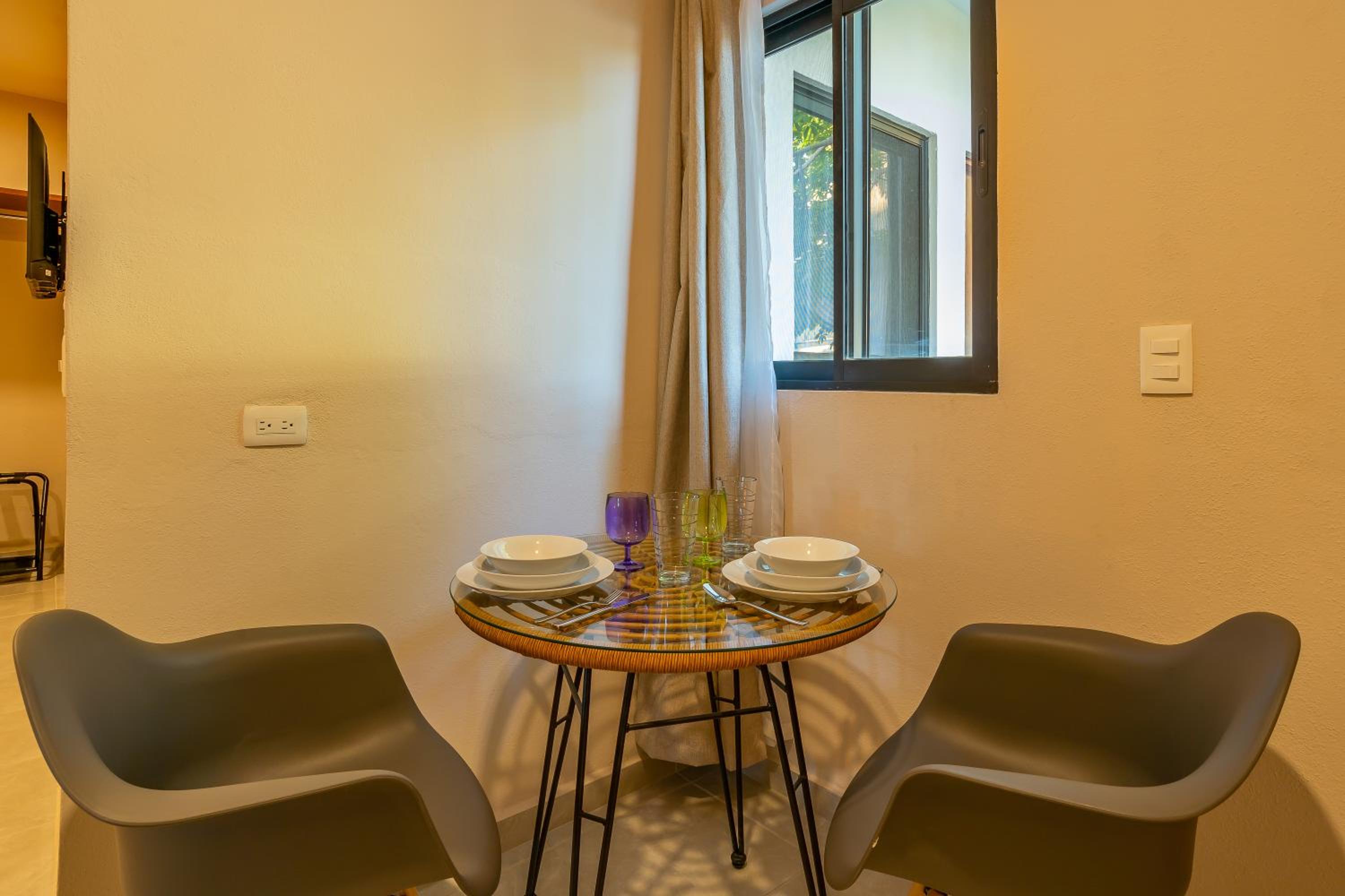 Deluxe Suite - Photo 3