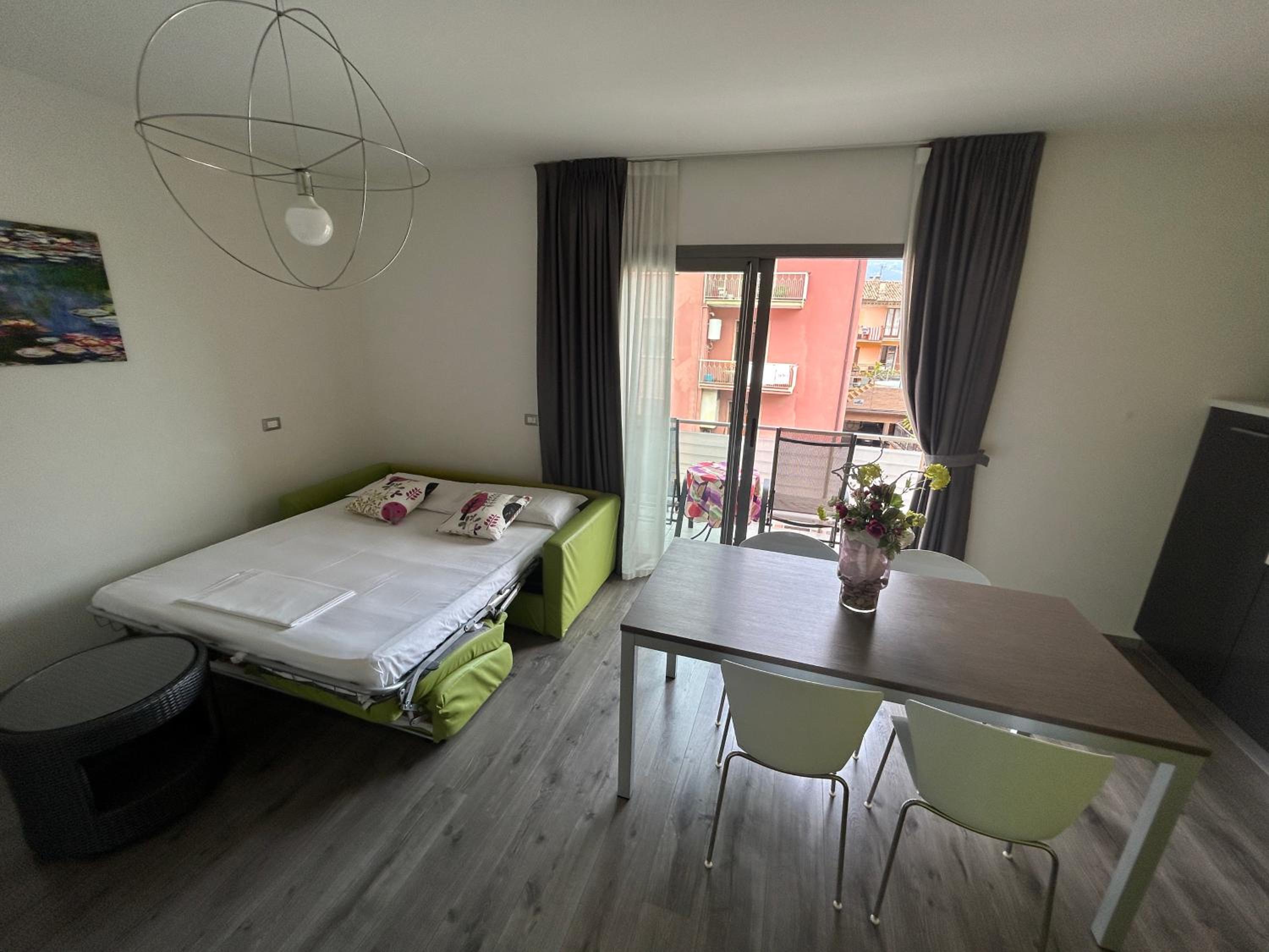 Deluxe Family Apartment with Balcony photo 1