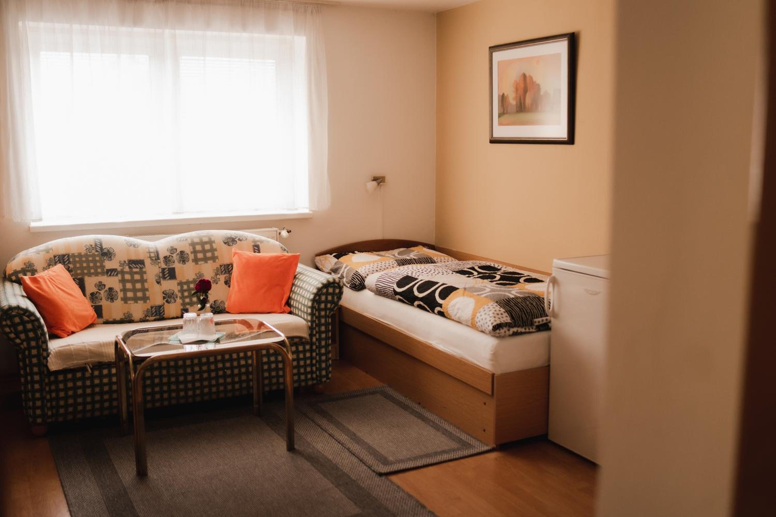 Standard Twin Room photo 2