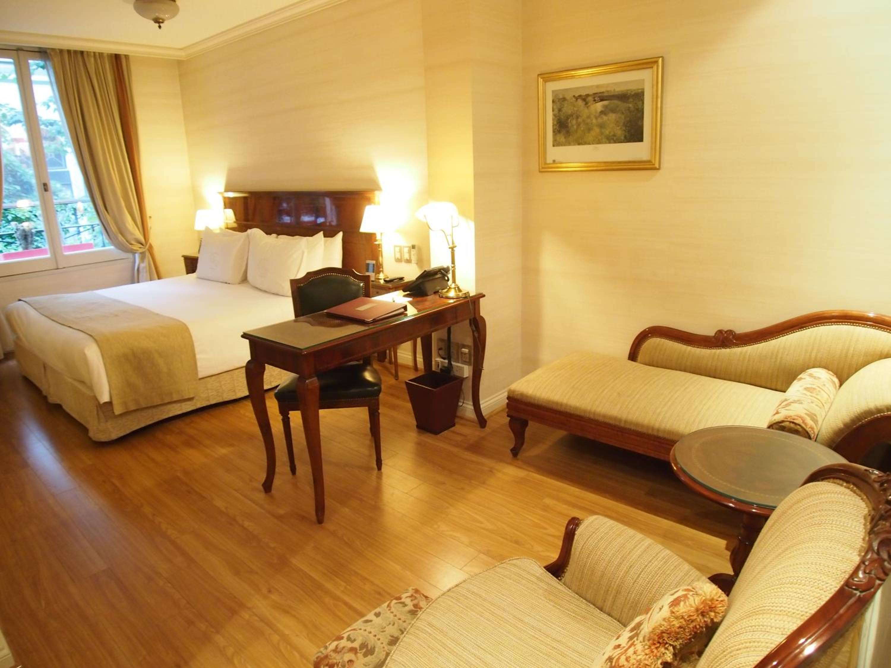Melia Room King Bed