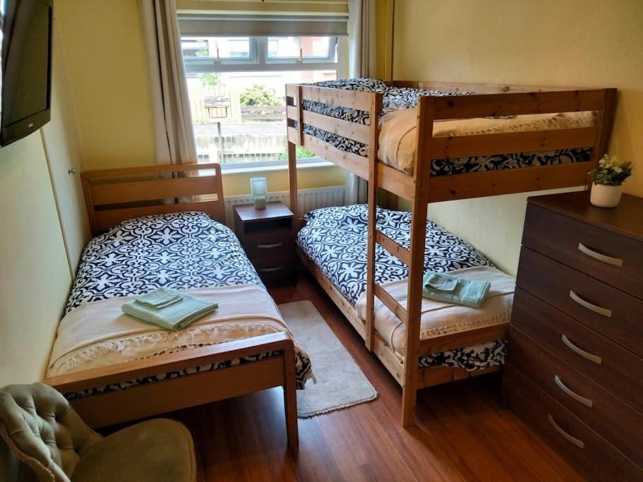 Two-Bedroom House photo 3