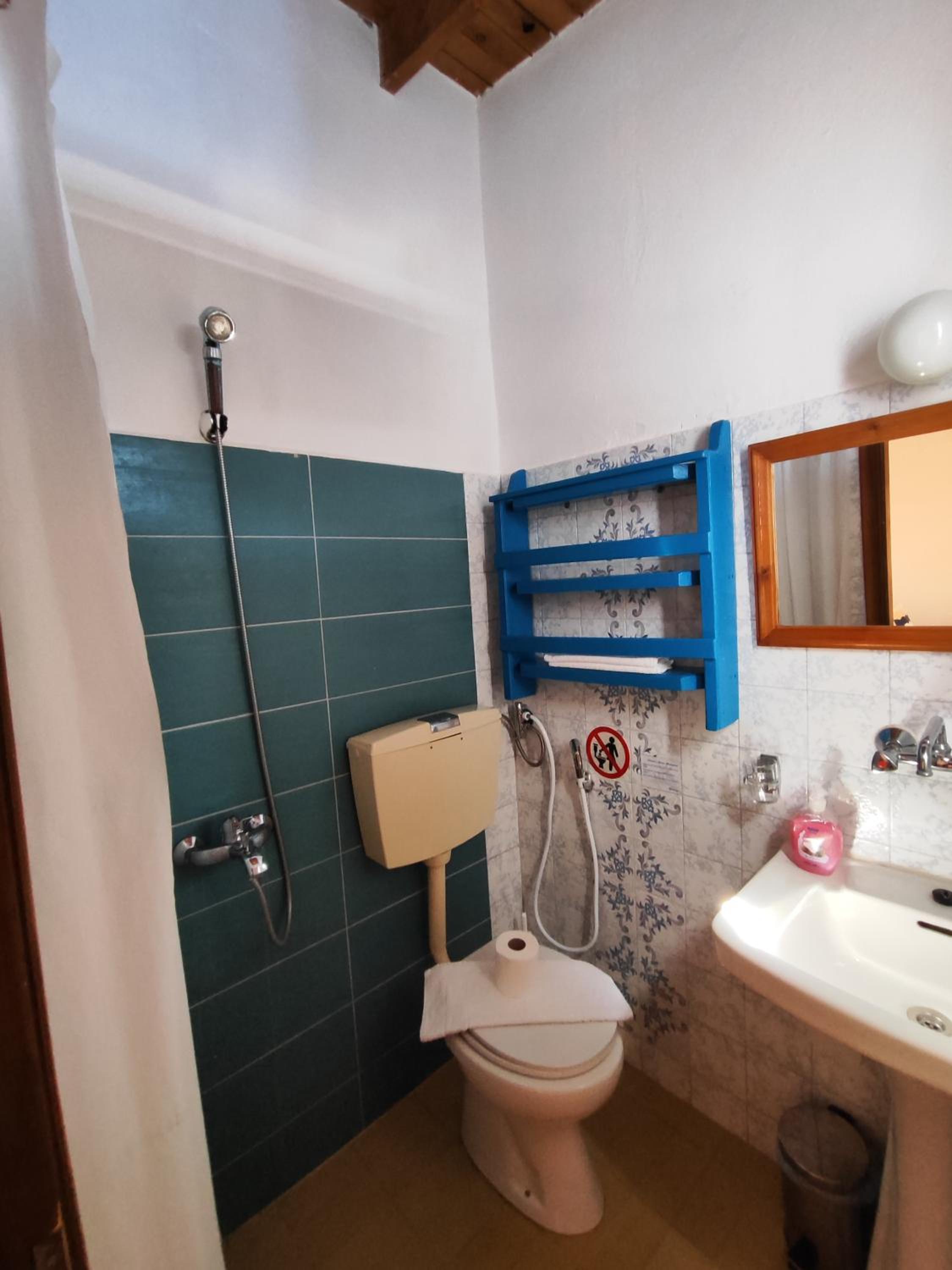 Deluxe Double Room with Balcony - Photo 24