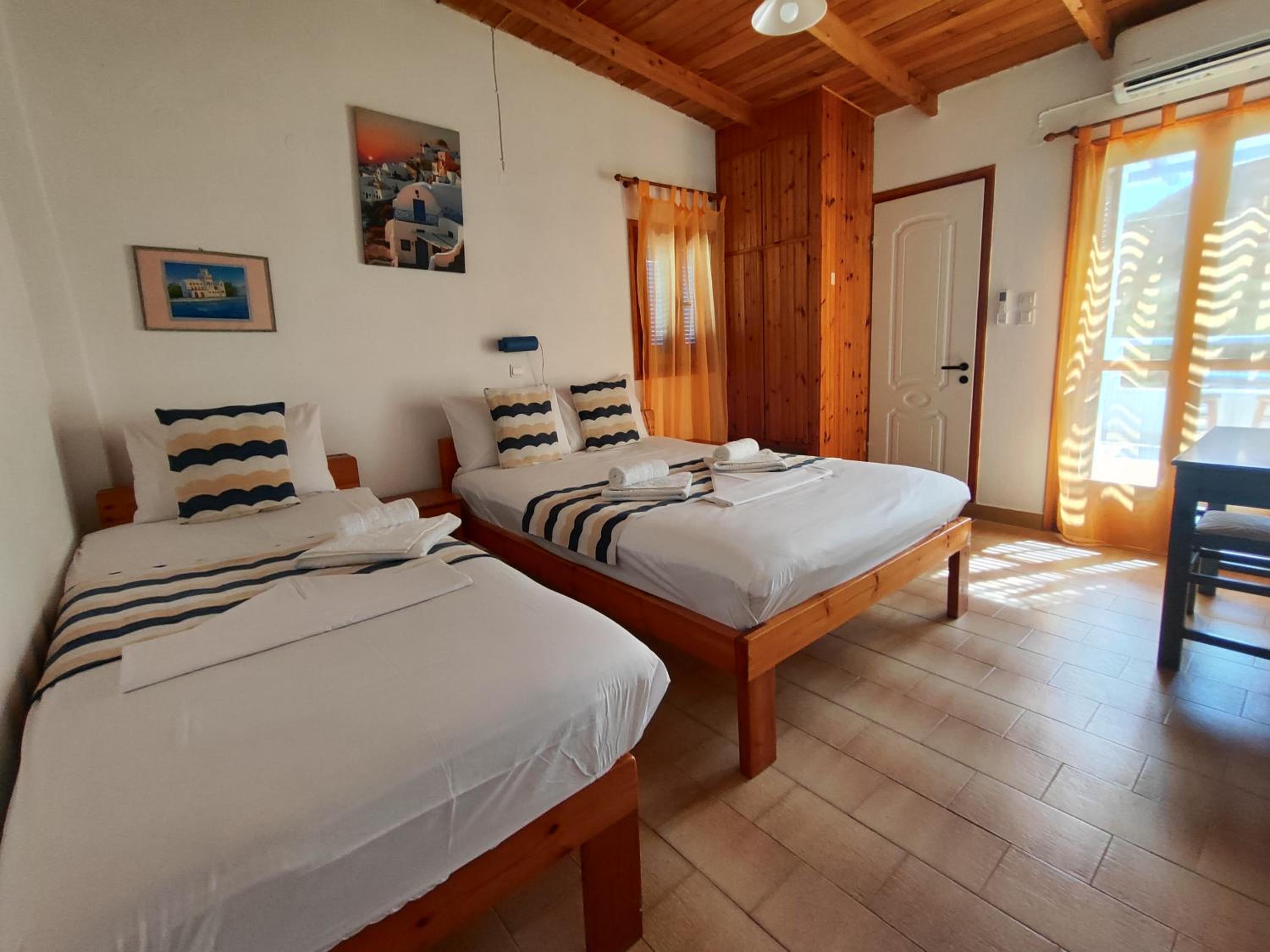 Triple Room with Balcony - Photo 1