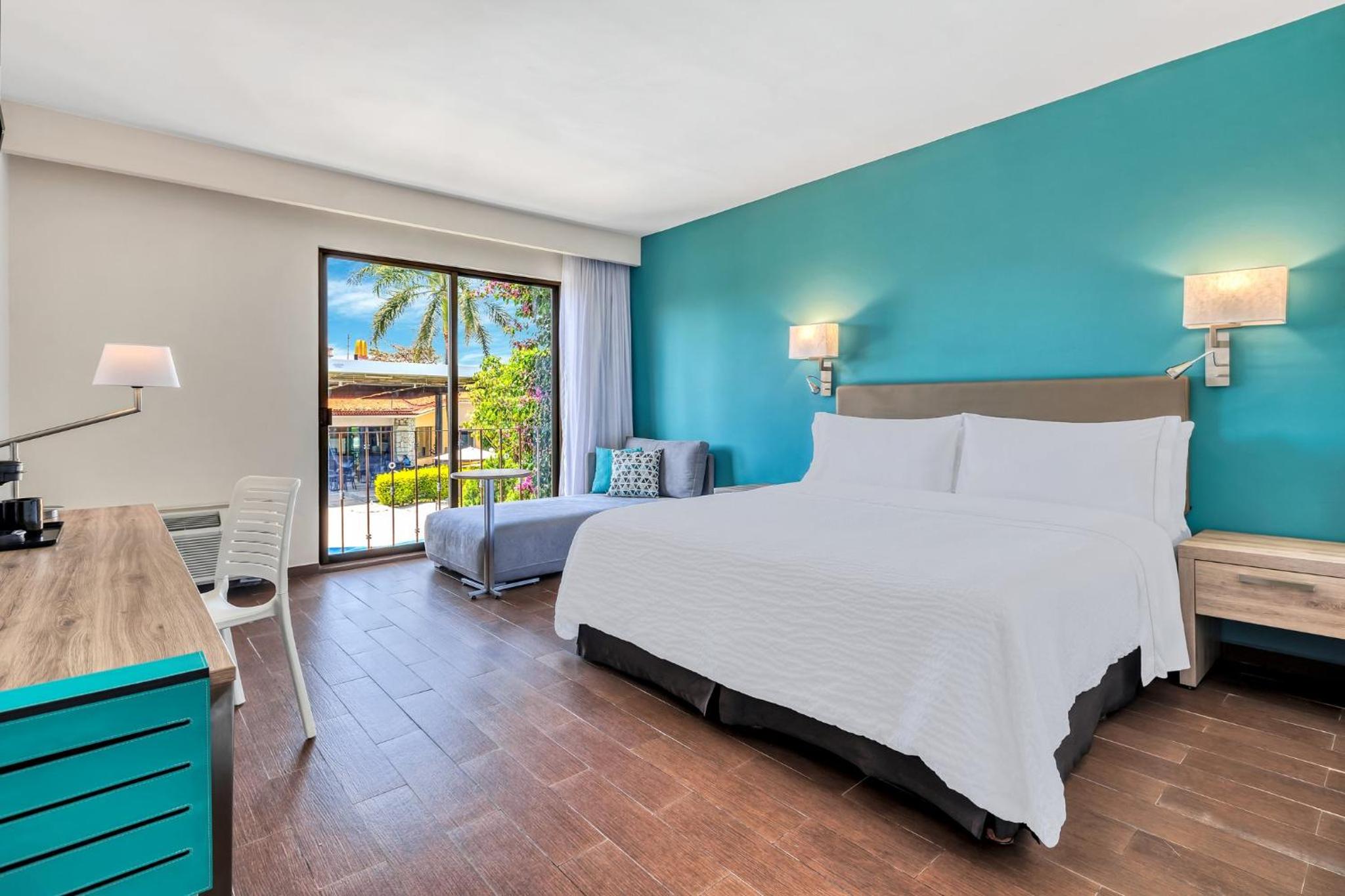 Executive Room 1 King - Photo 4
