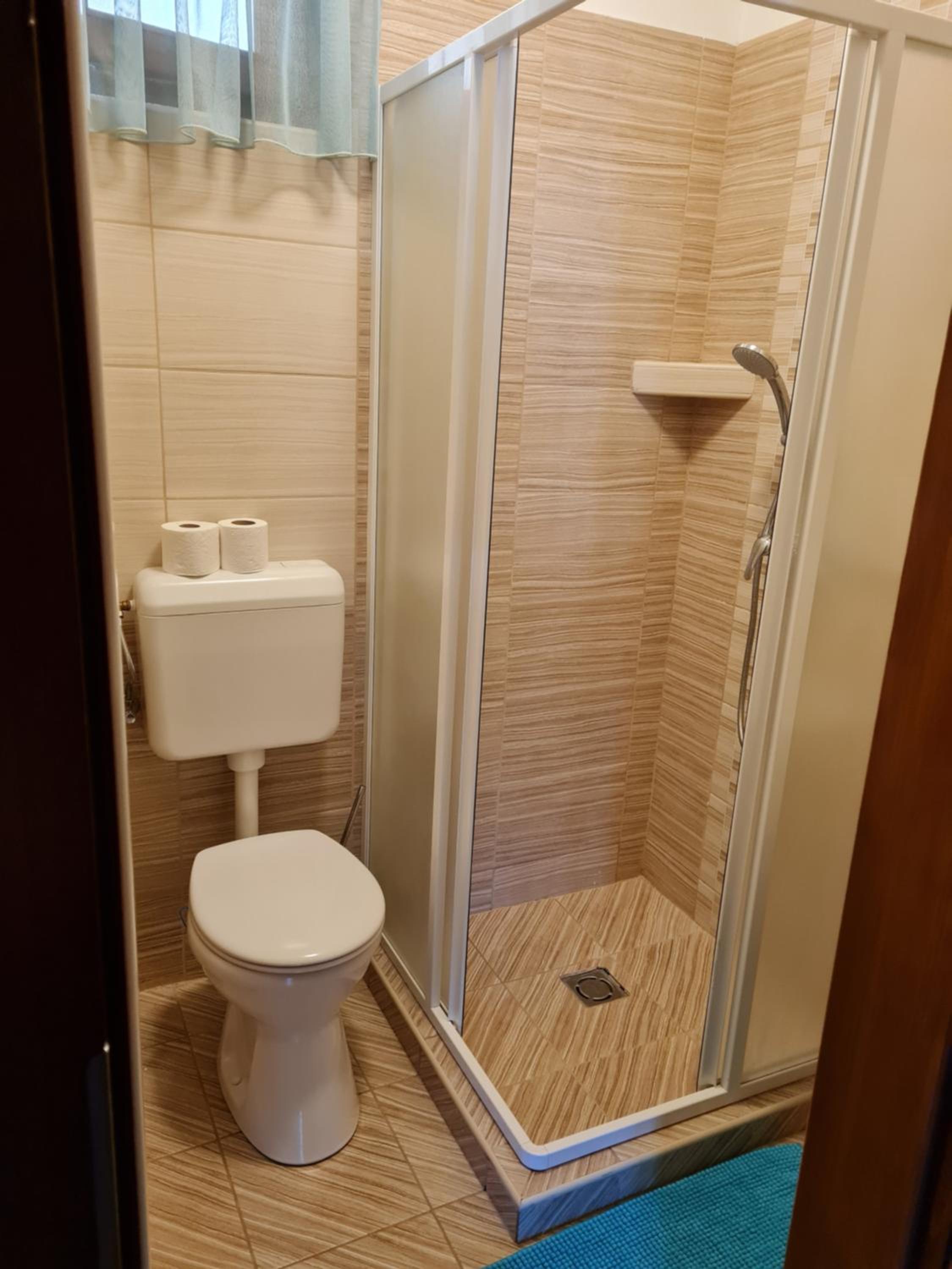 Standard Queen Room photo 2