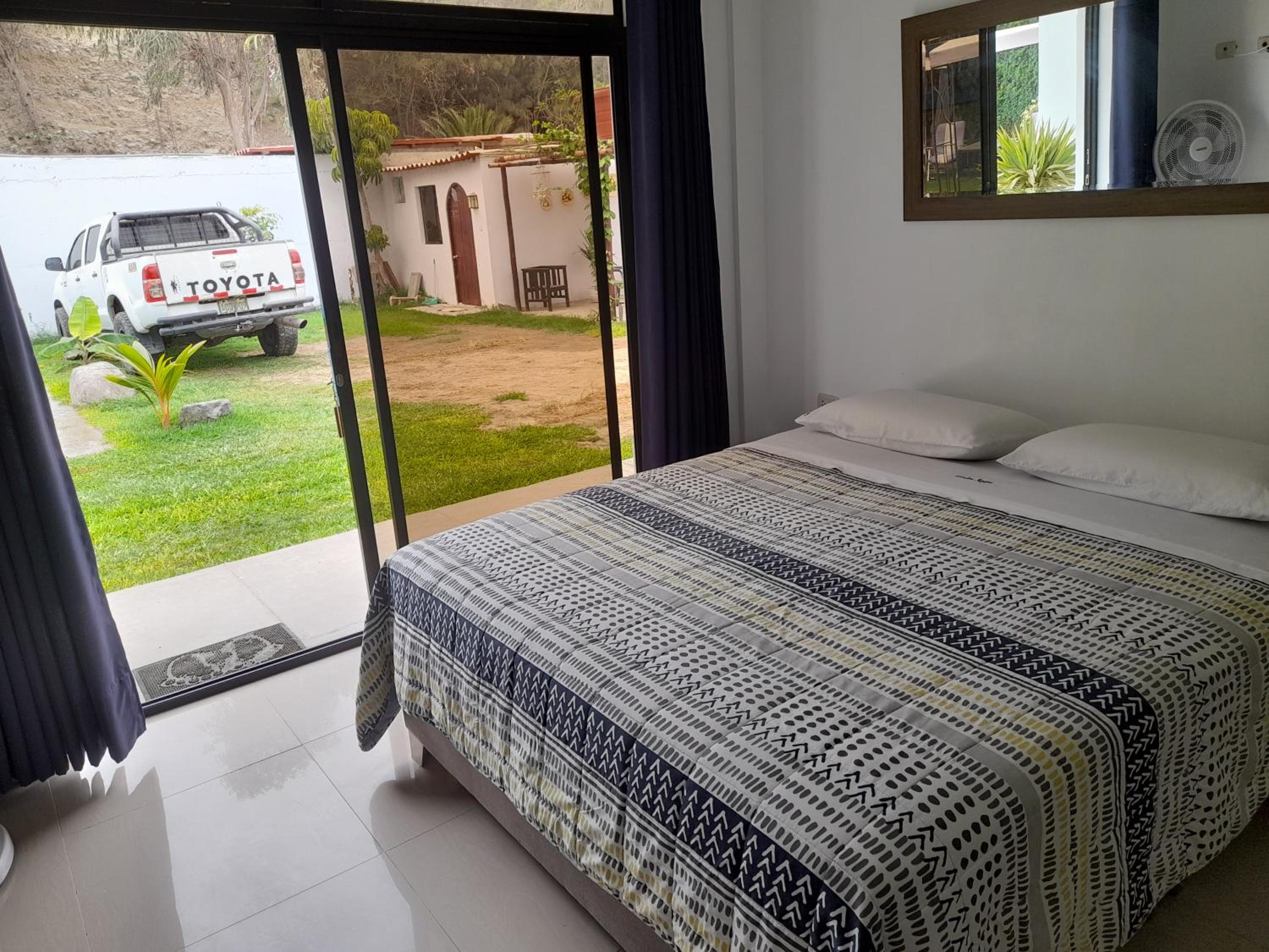 Queen Room With Pool View